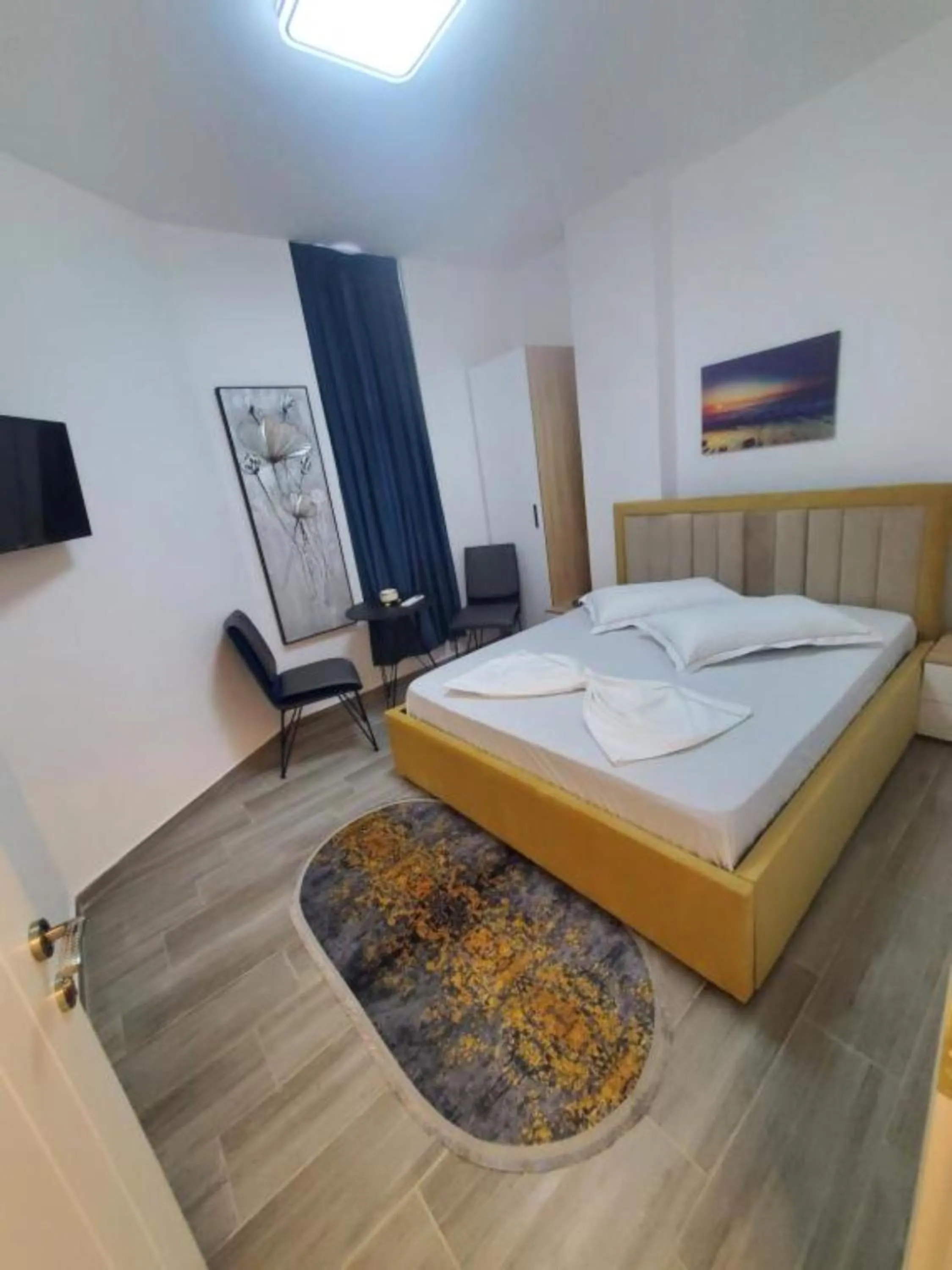 Photo of the whole room, Bed in BS Hotel