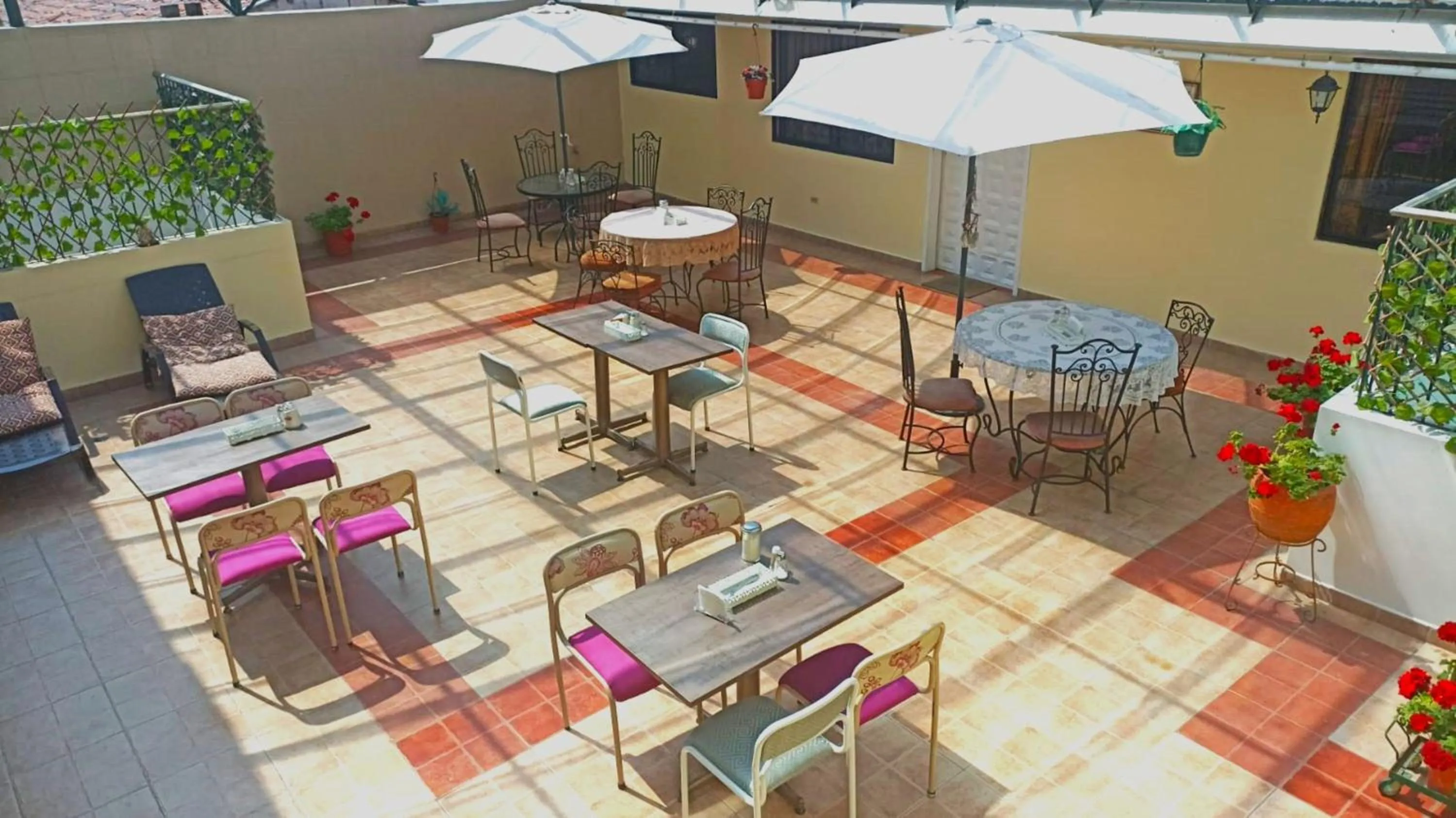 Balcony/Terrace in La Rosario Hostal