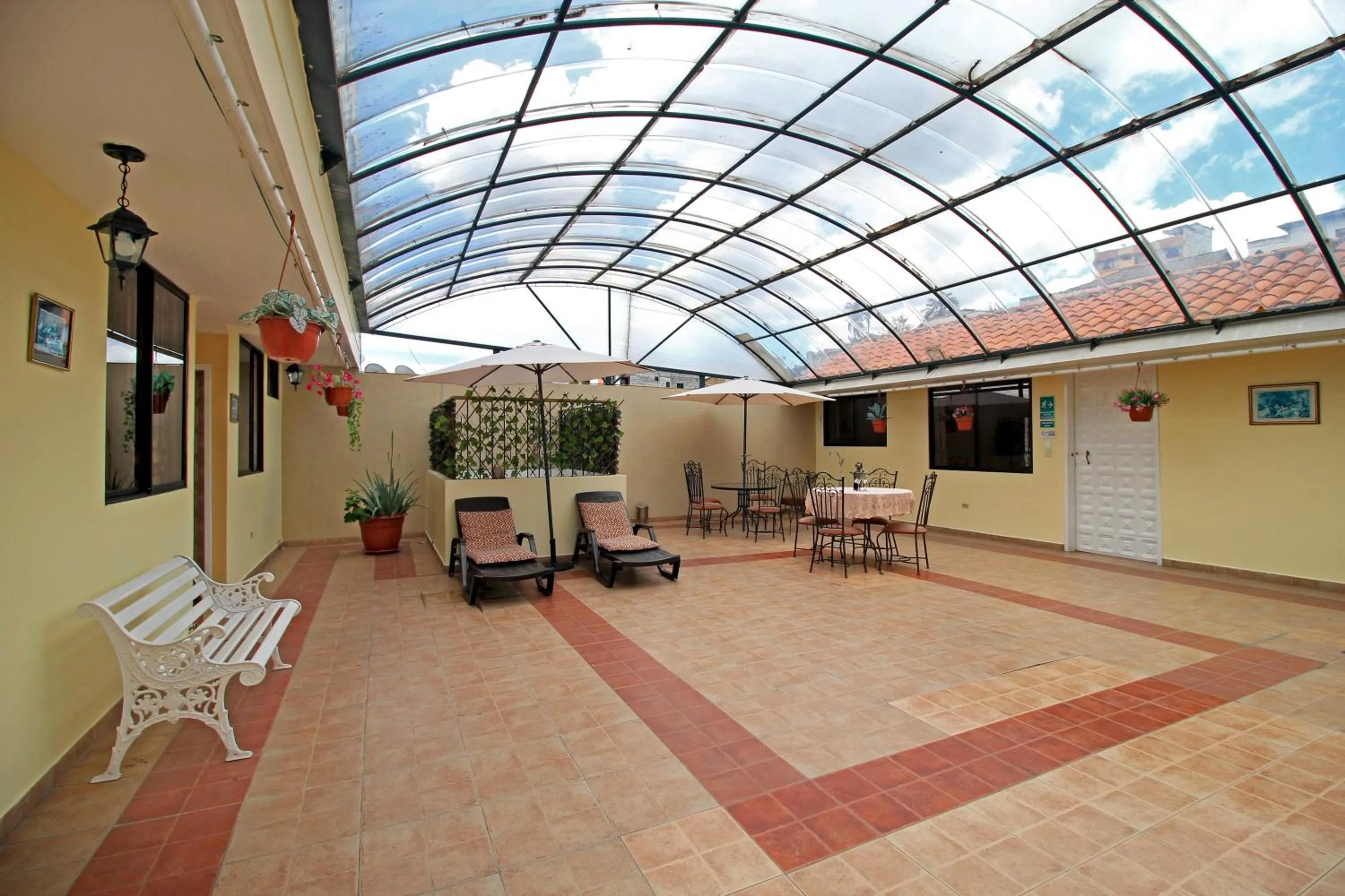 Solarium in La Rosario Hostal