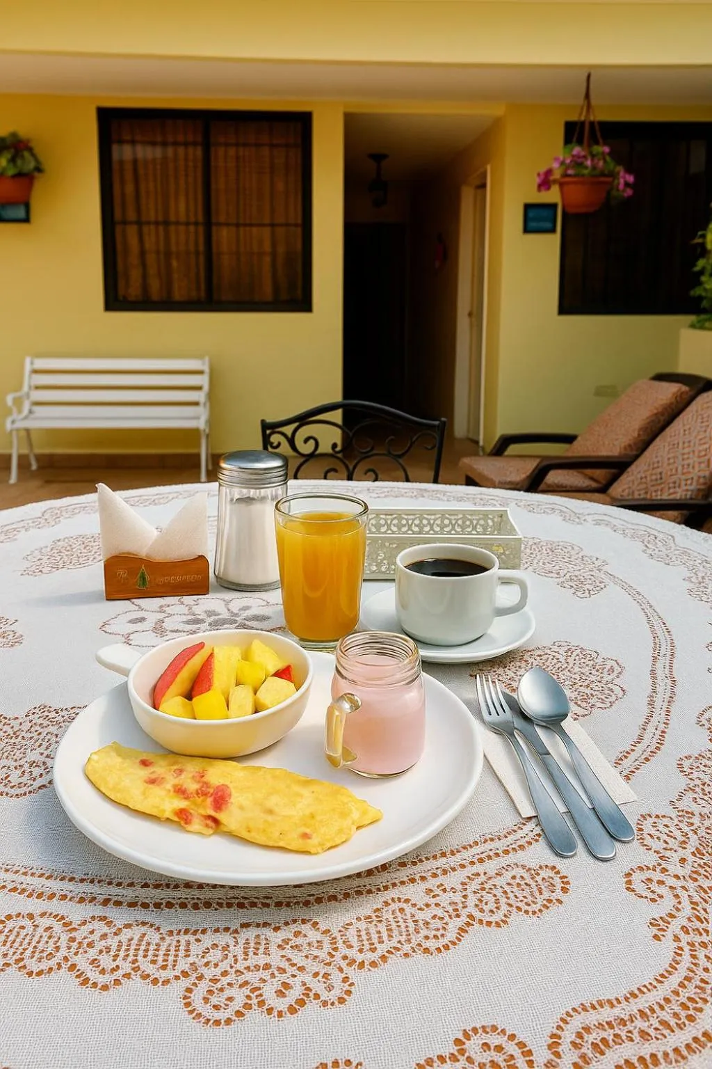 Breakfast in La Rosario Hostal