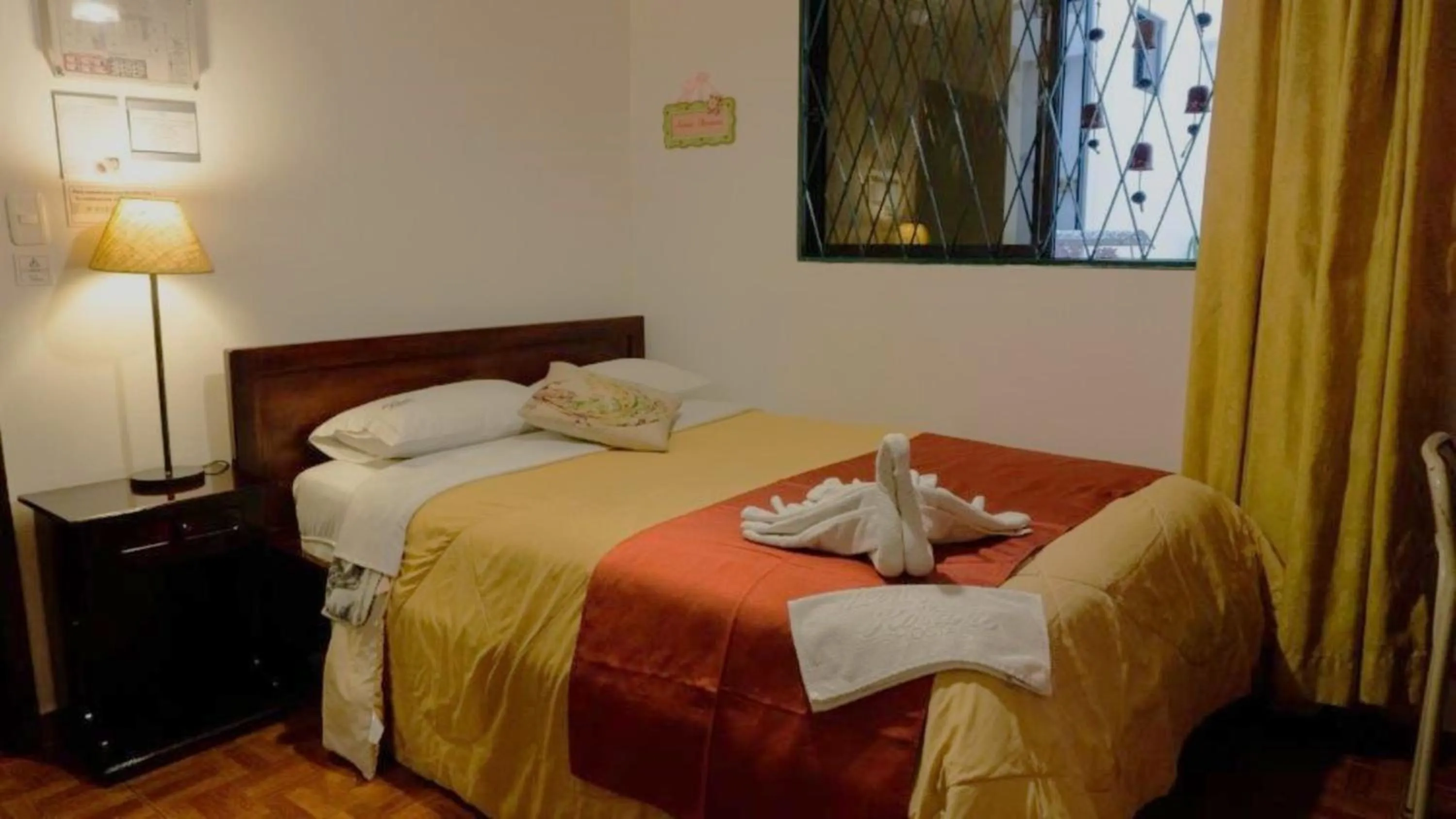 Bed in La Rosario Hostal