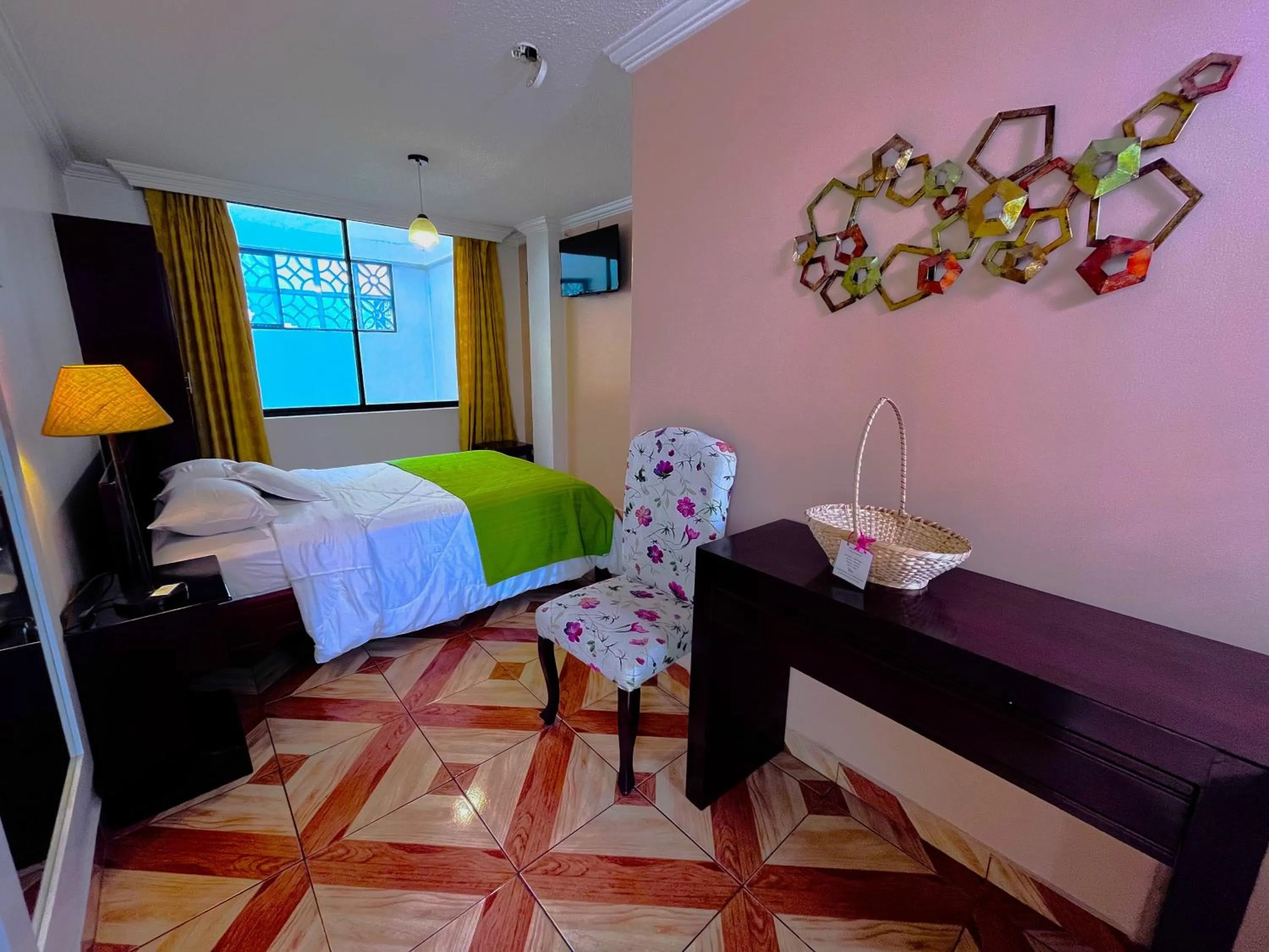 Bed in La Rosario Hostal