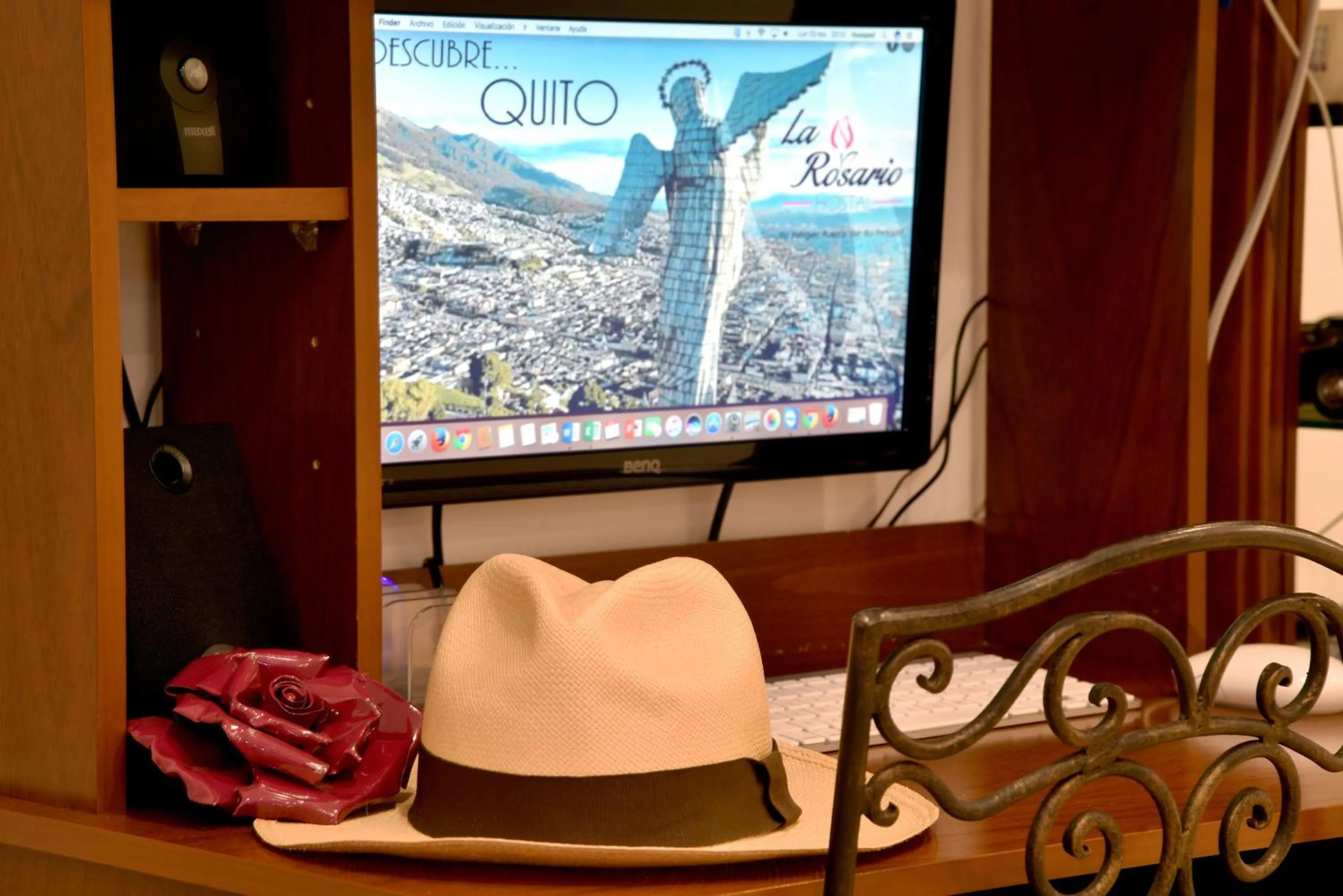 Business facilities in La Rosario Hostal