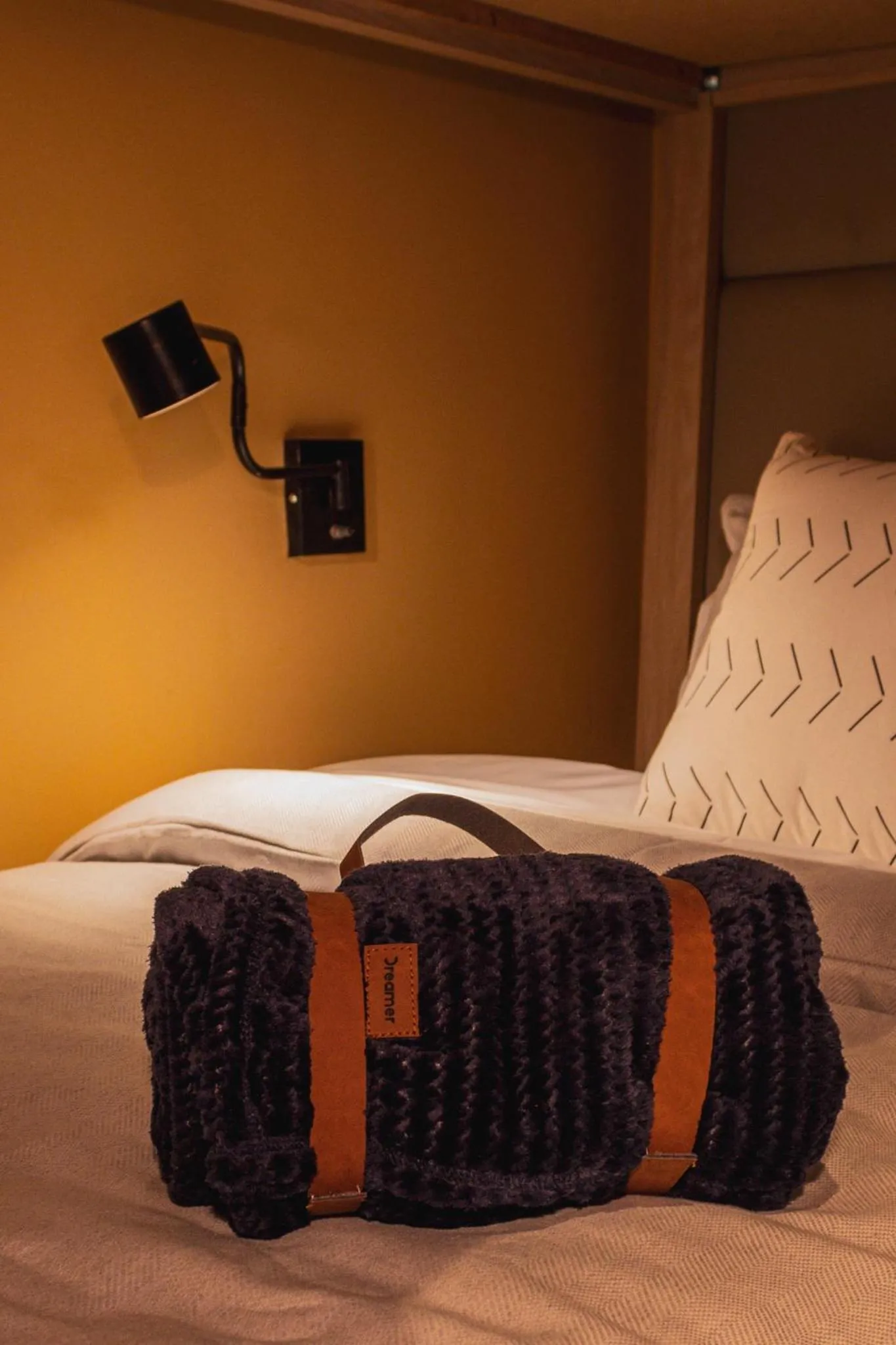 Bed in 6-Bed Female Dormitory Room in Casa Dreamer Bogotá