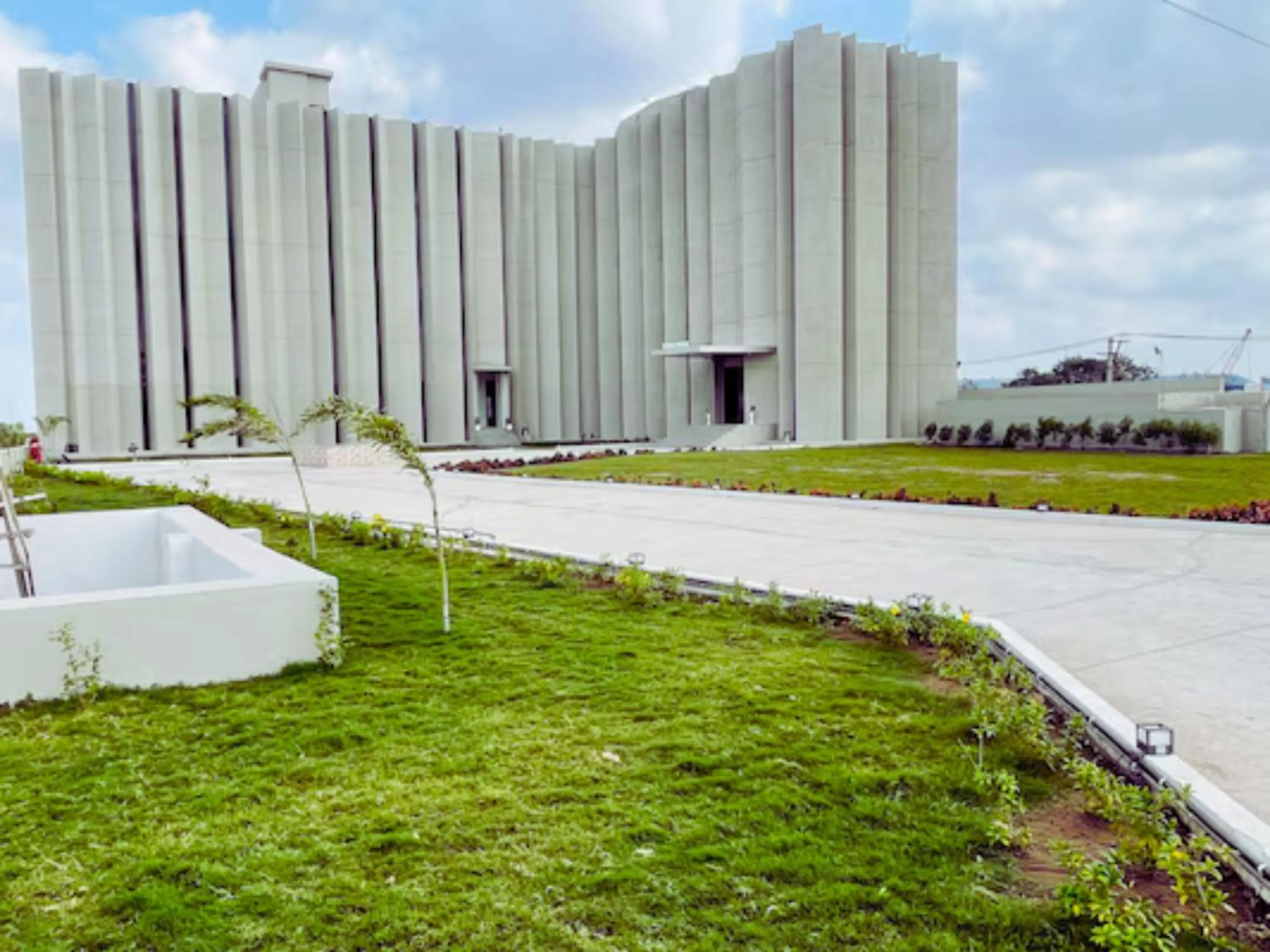 Facade/entrance in VITS Jamnagar