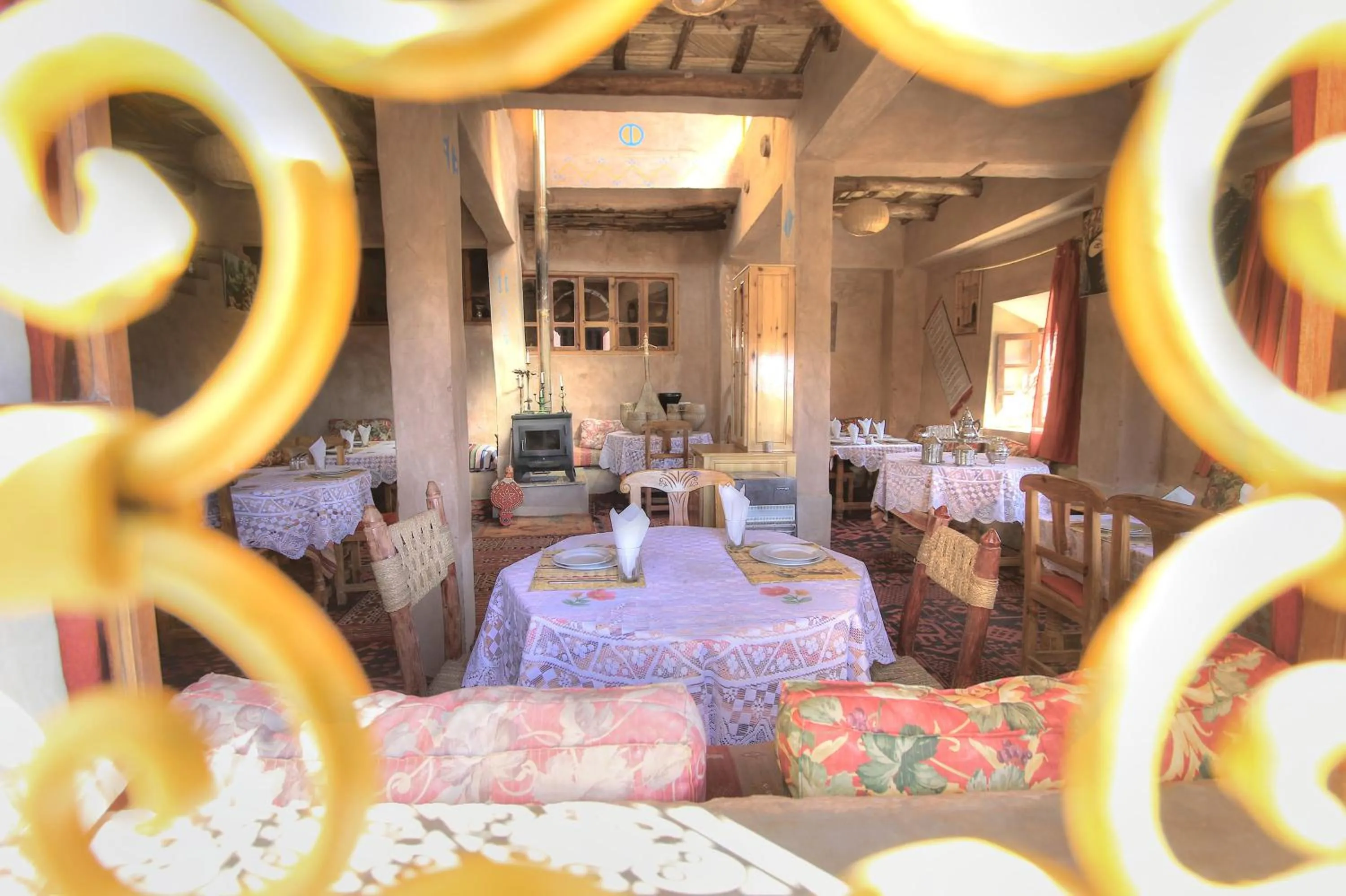 Restaurant/places to eat in Auberge Ayouze