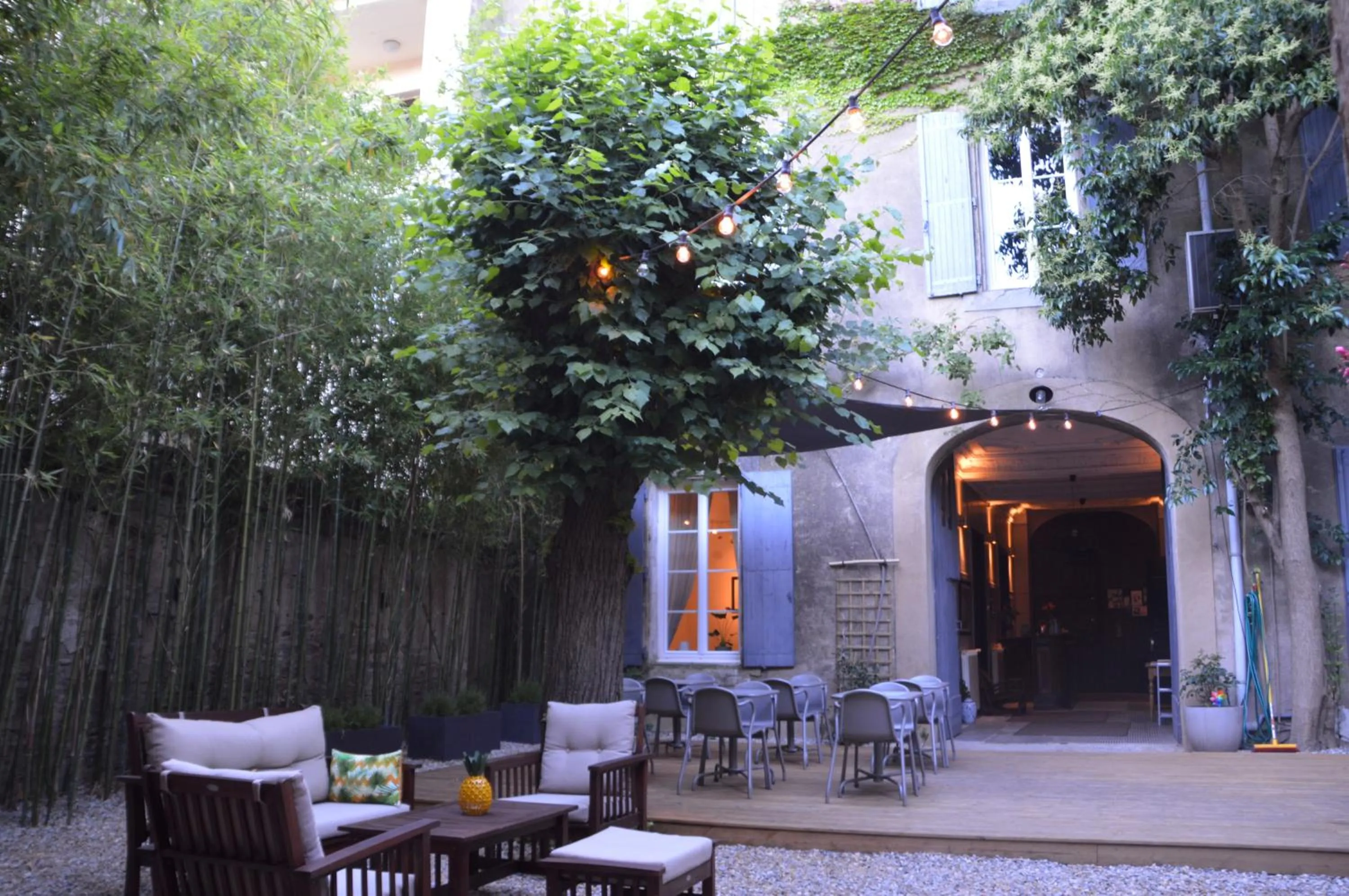 Garden in Le Voyageur - Chambres d'Hôtes