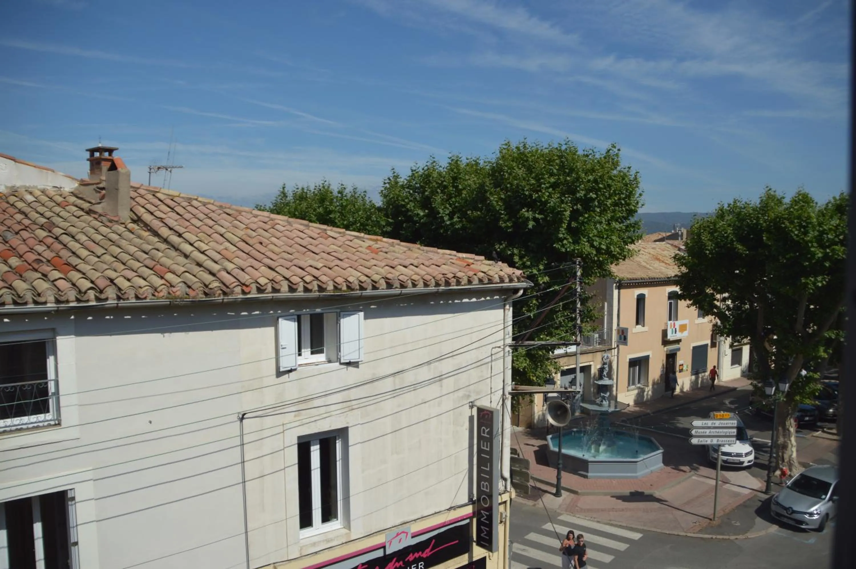 Street view in Le Voyageur - Chambres d'Hôtes