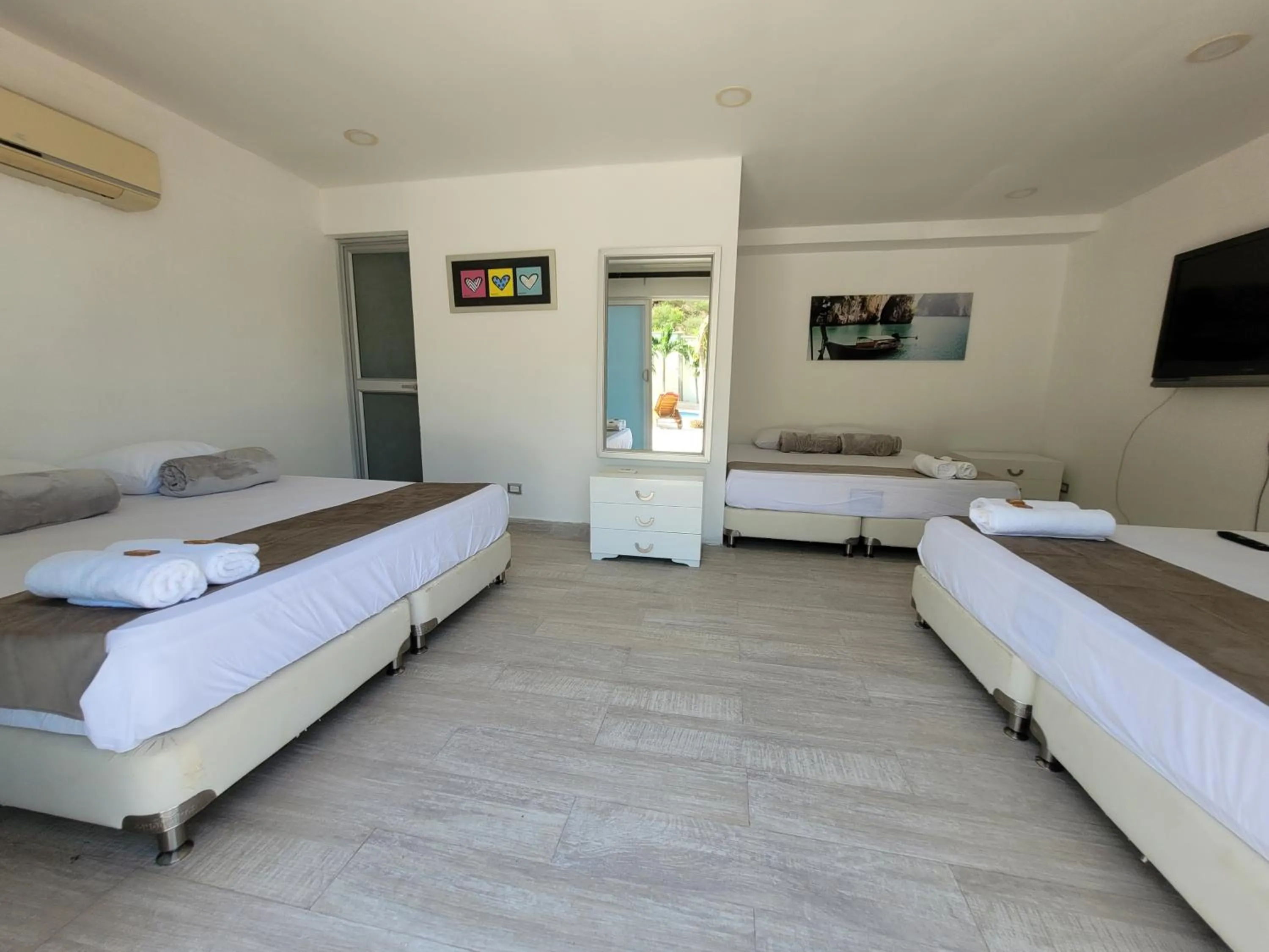 Bed in Hotel Kaamú Taganga