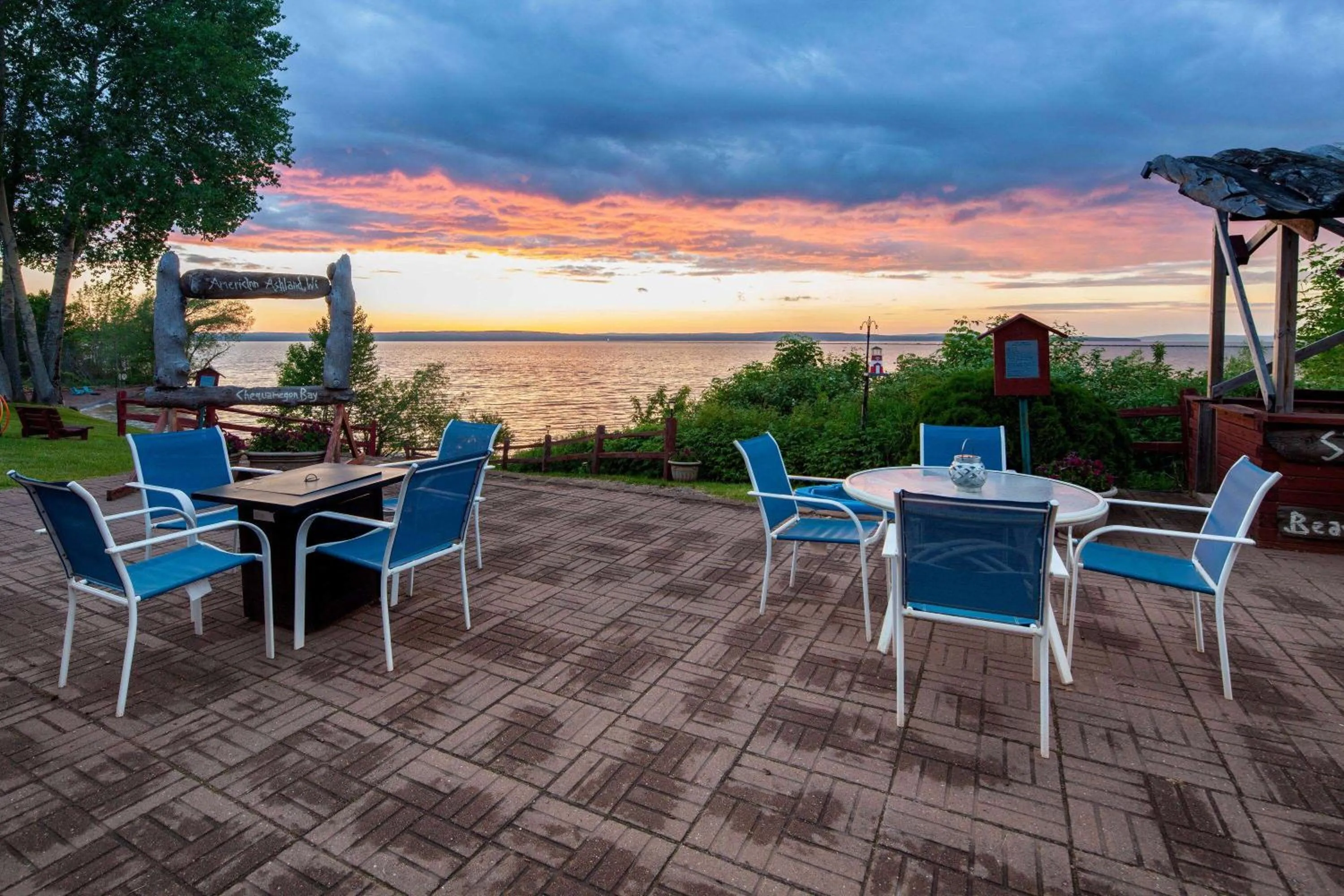 Patio in AmericInn by Wyndham Ashland