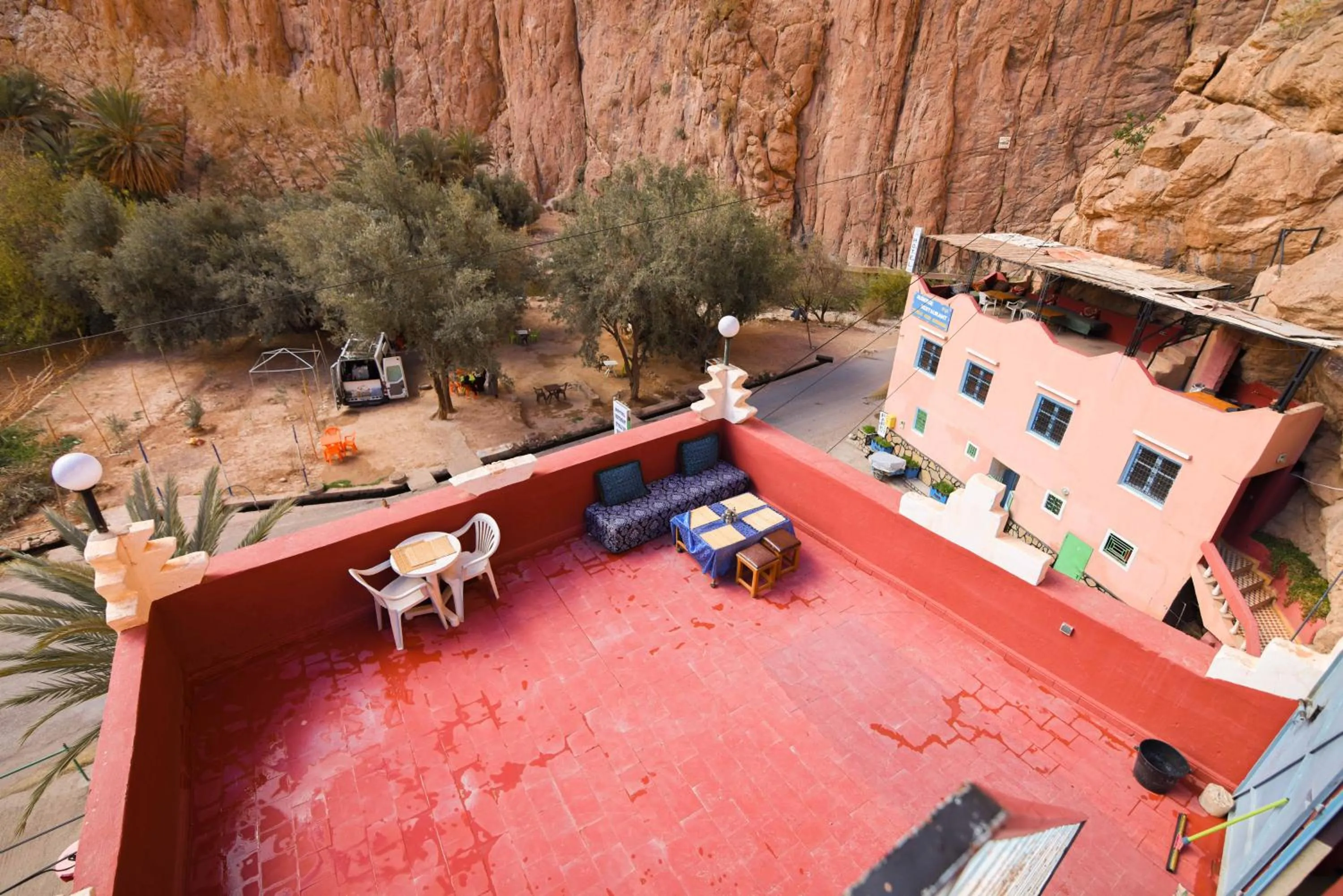 Property building in Etoile des Gorges