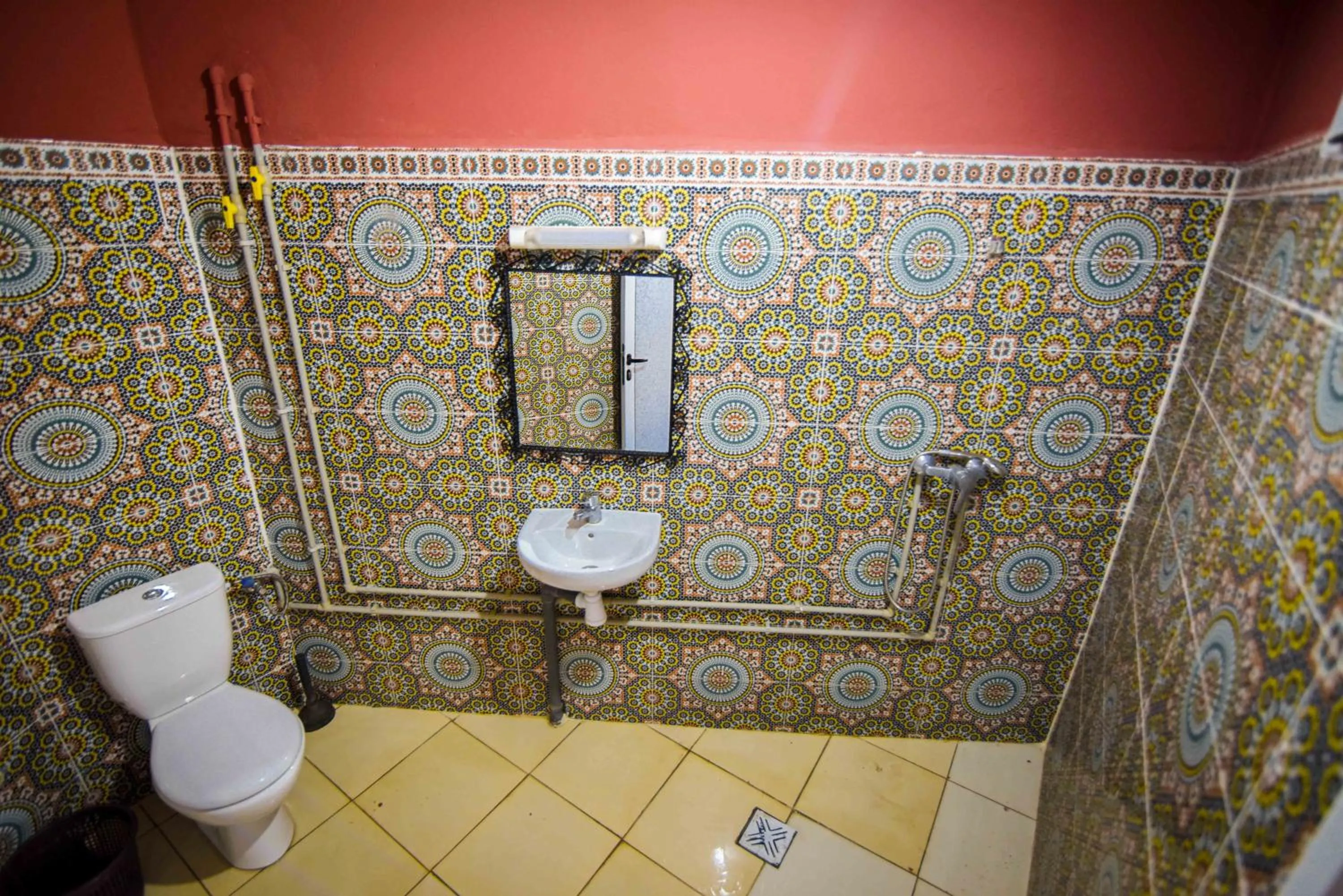 Shower in Etoile des Gorges