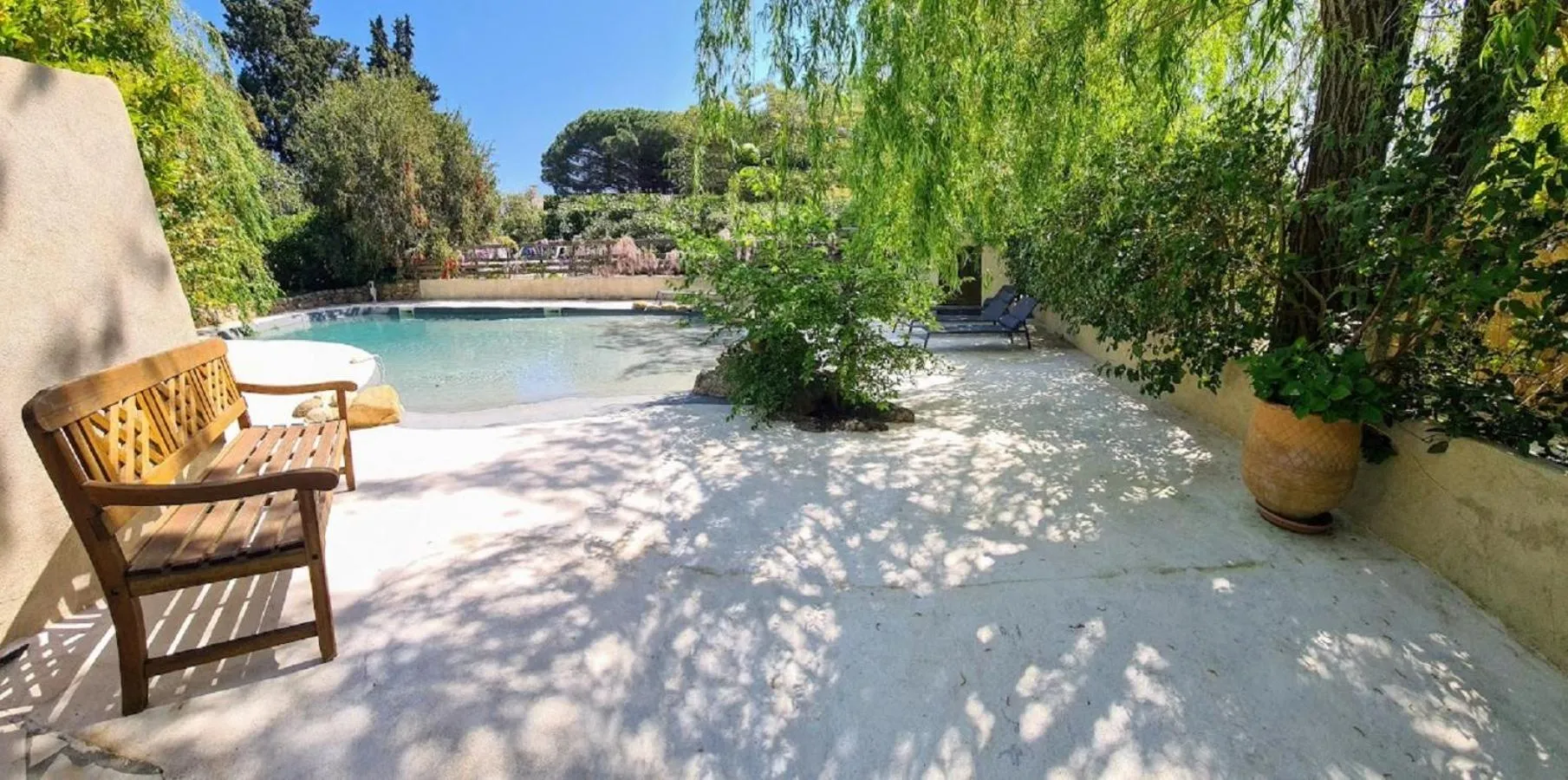 Swimming pool in Salvacintoggio -Votre Villa avec Piscine Privée-