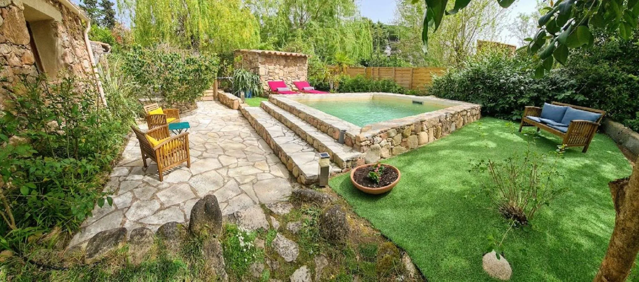 Swimming pool in Salvacintoggio -Votre Villa avec Piscine Privée-