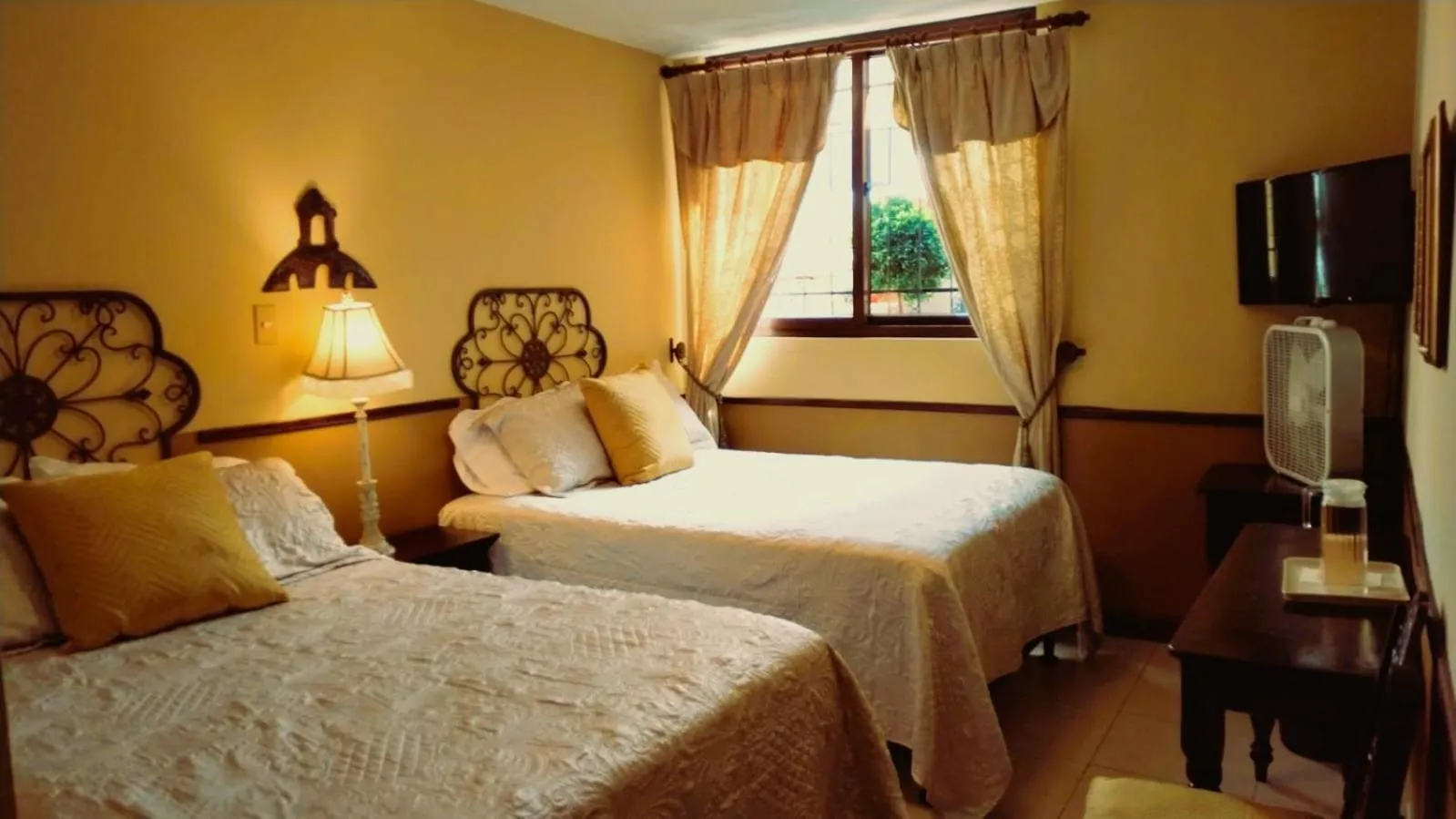 Bed in Hostal Villa Toscana