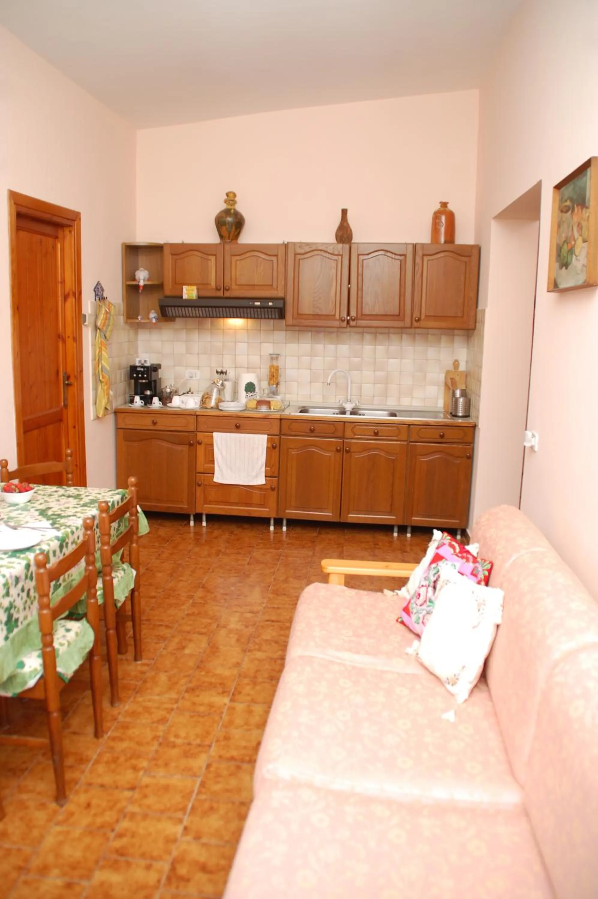 Kitchen or kitchenette in B&B Villa Claudia