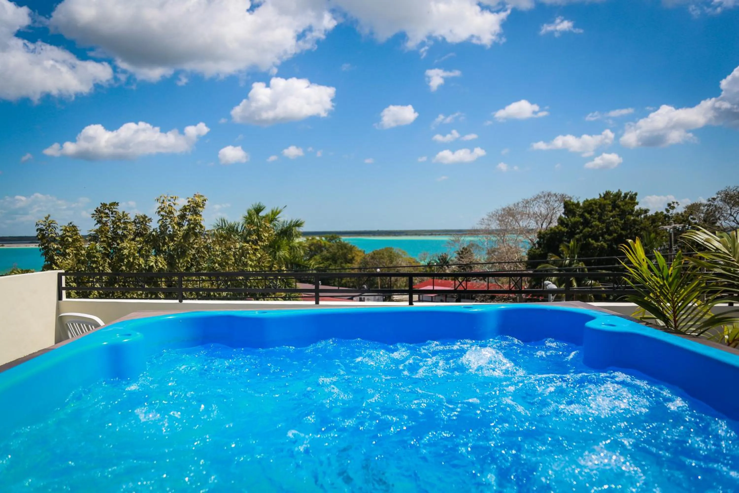 Hot Tub in Hotel Alux x Over Blue