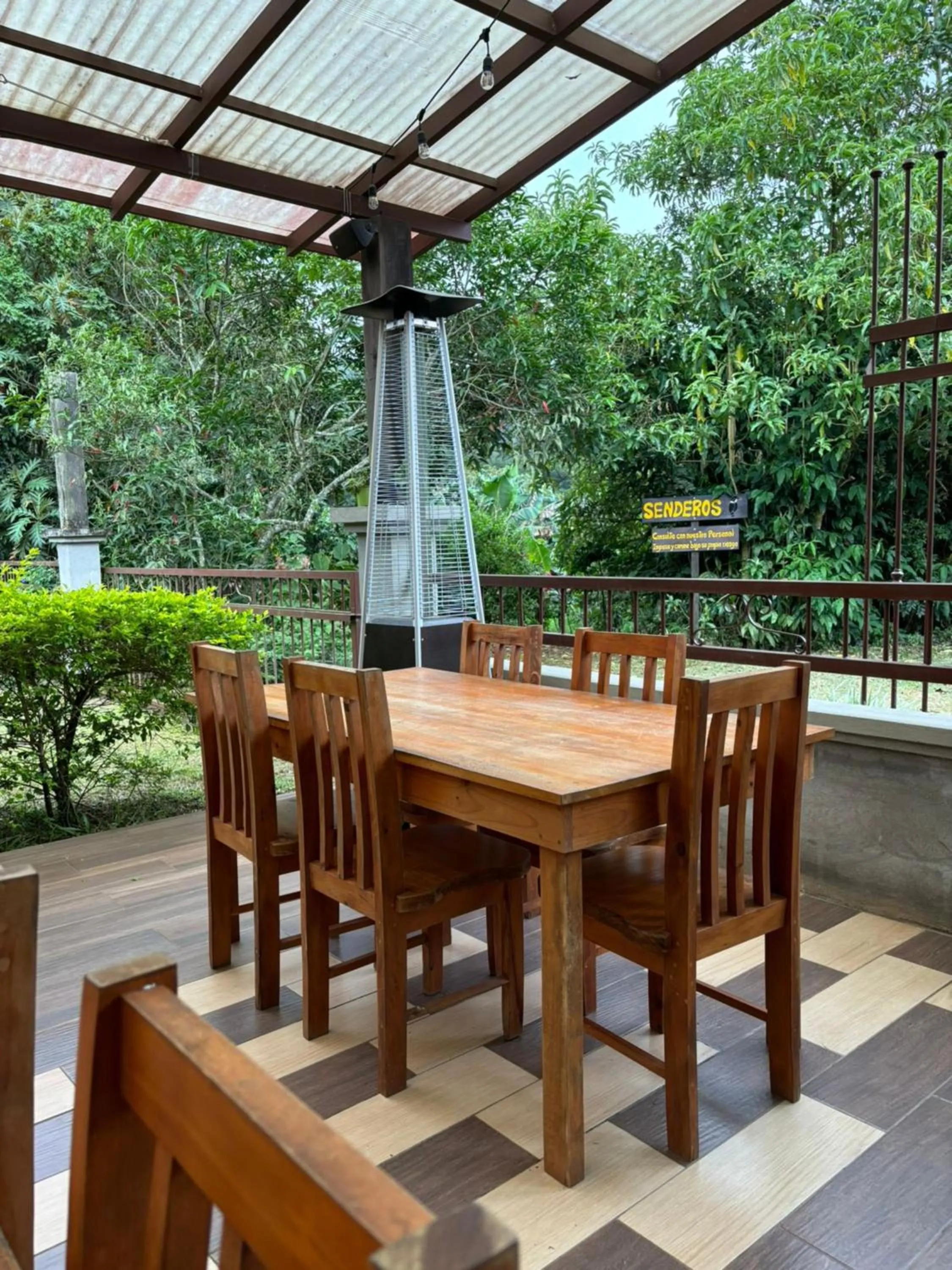 Restaurant/places to eat in Hotel Ribera La Paz