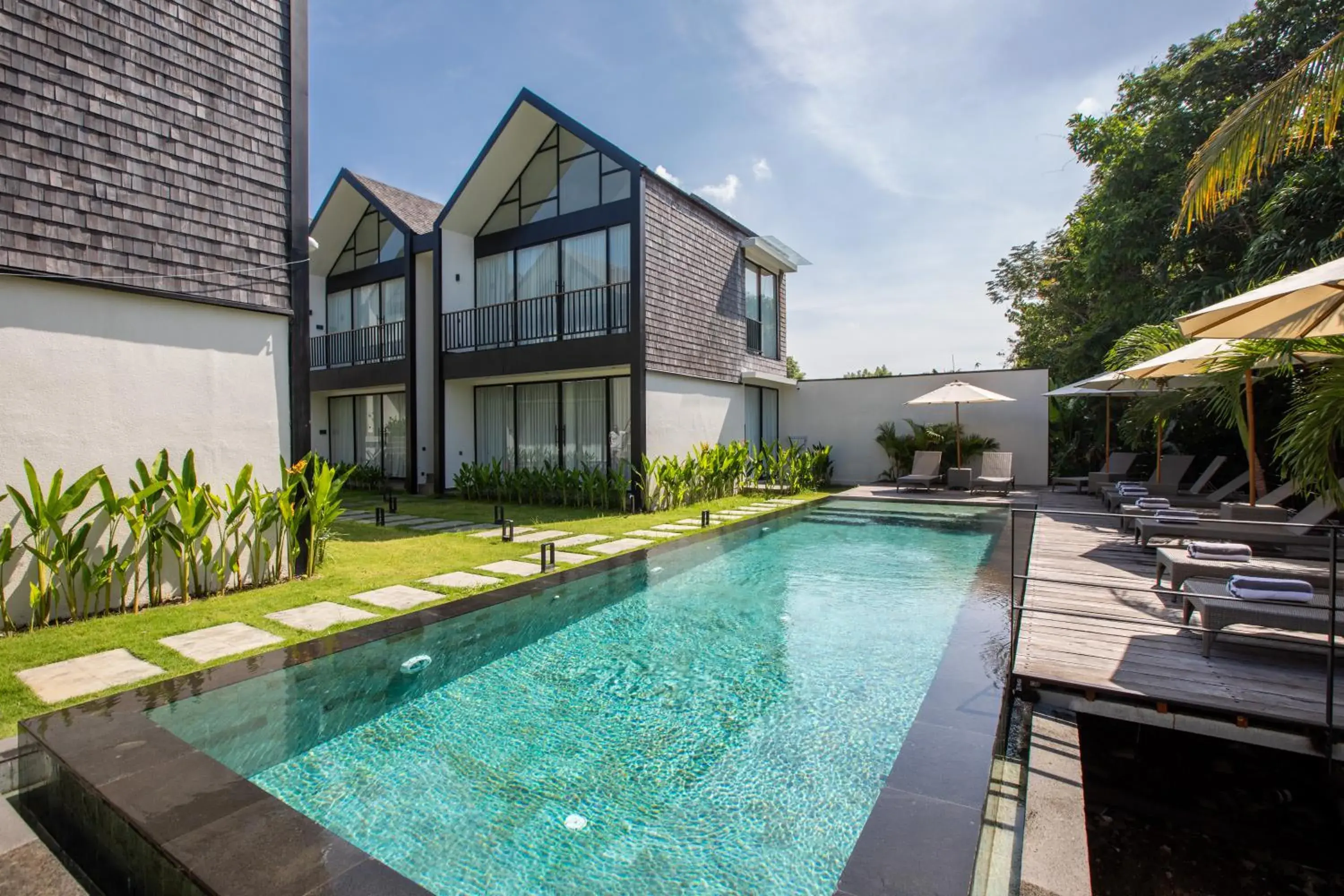 Property building in 20 Suites Umalas Property building in 20 Suites Umalas