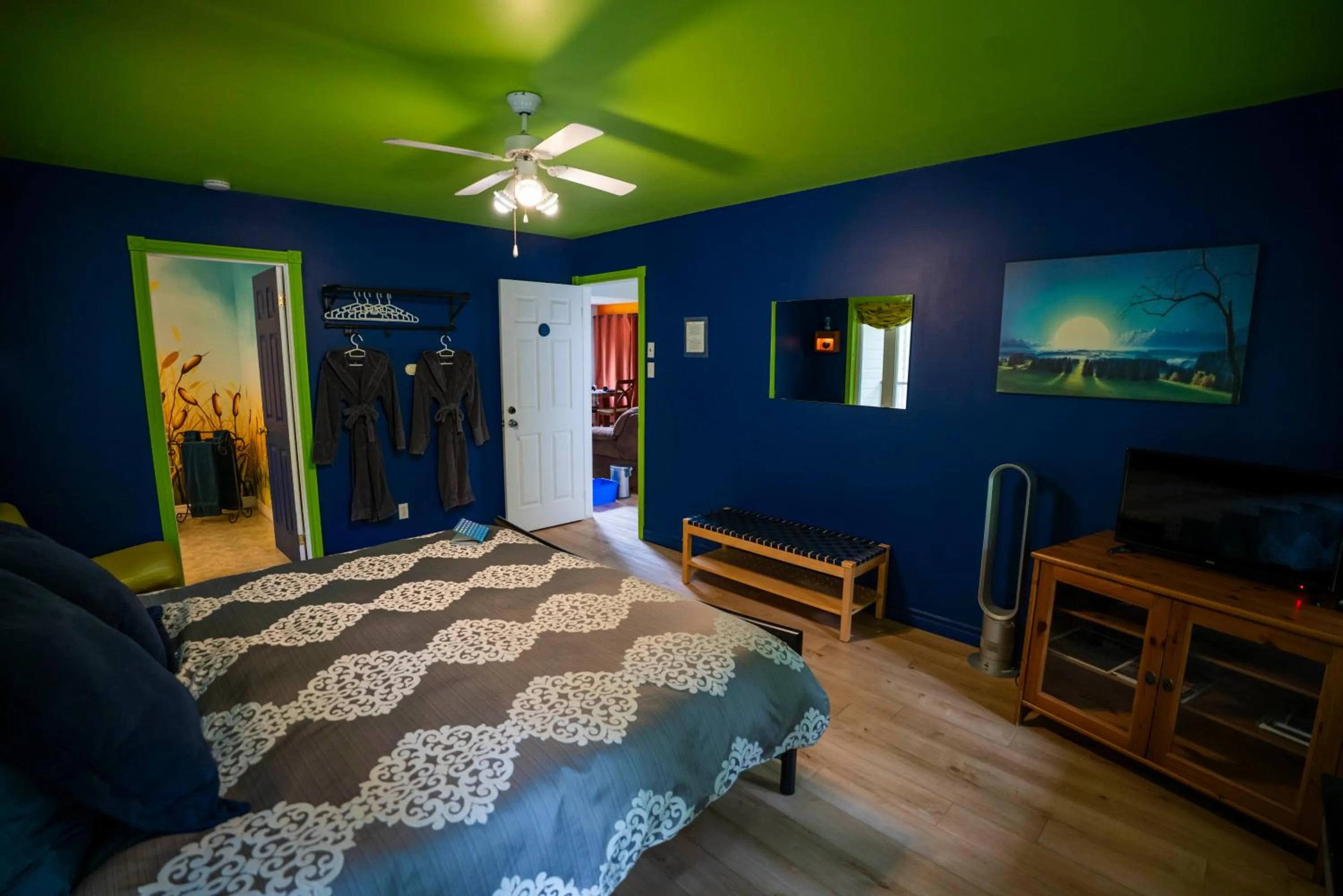 Bed in Gîte Crystal Inn