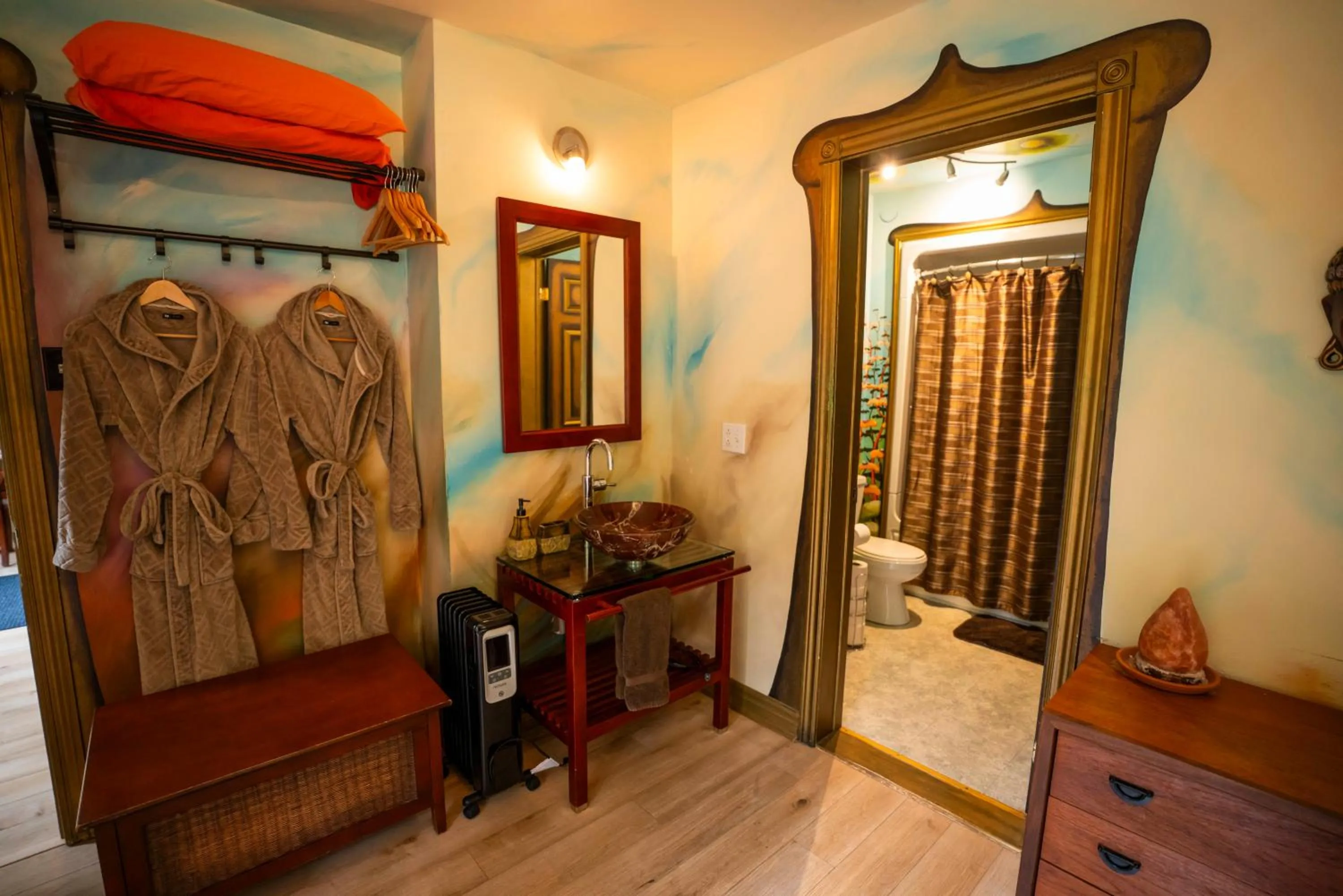 Bathroom in Gîte Crystal Inn