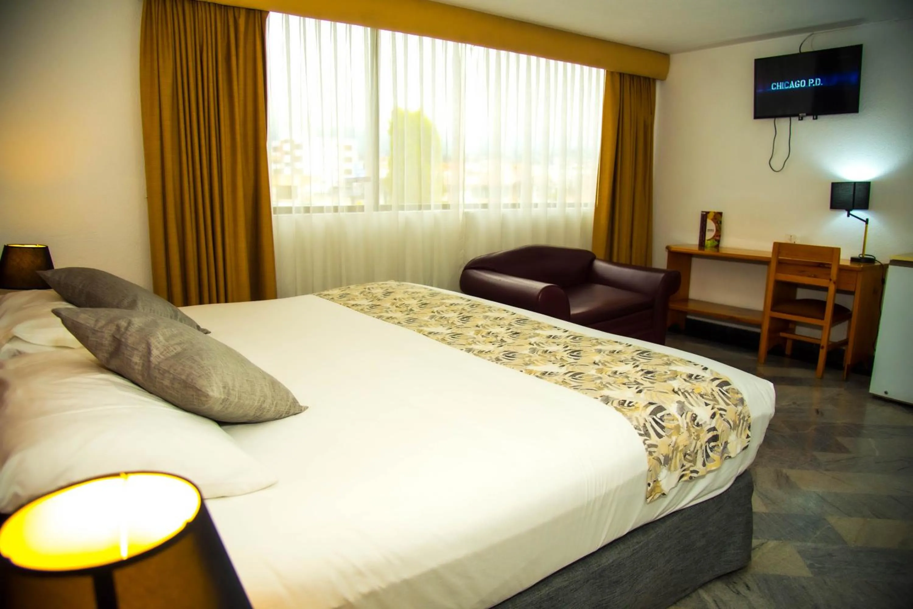 Bed in Hotel la Giralda