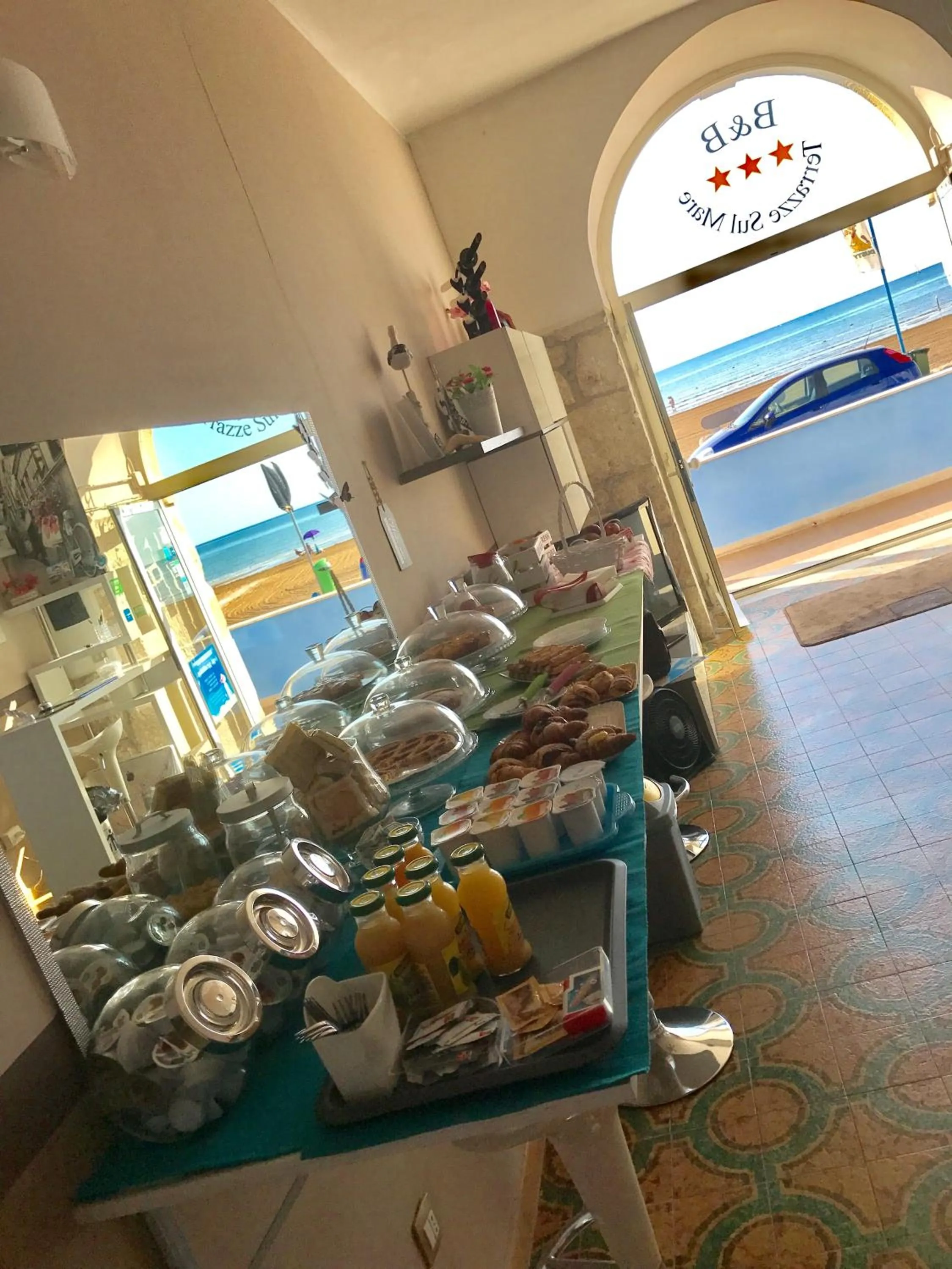 Buffet breakfast in Terrazze Sul Mare