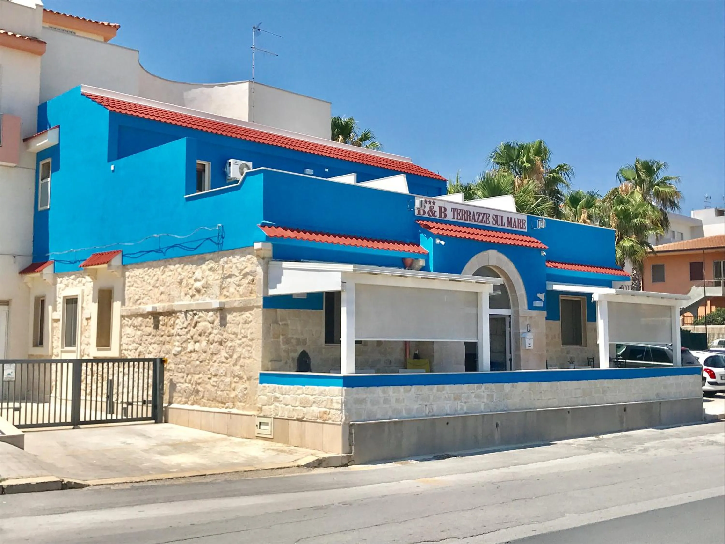 Facade/entrance in Terrazze Sul Mare