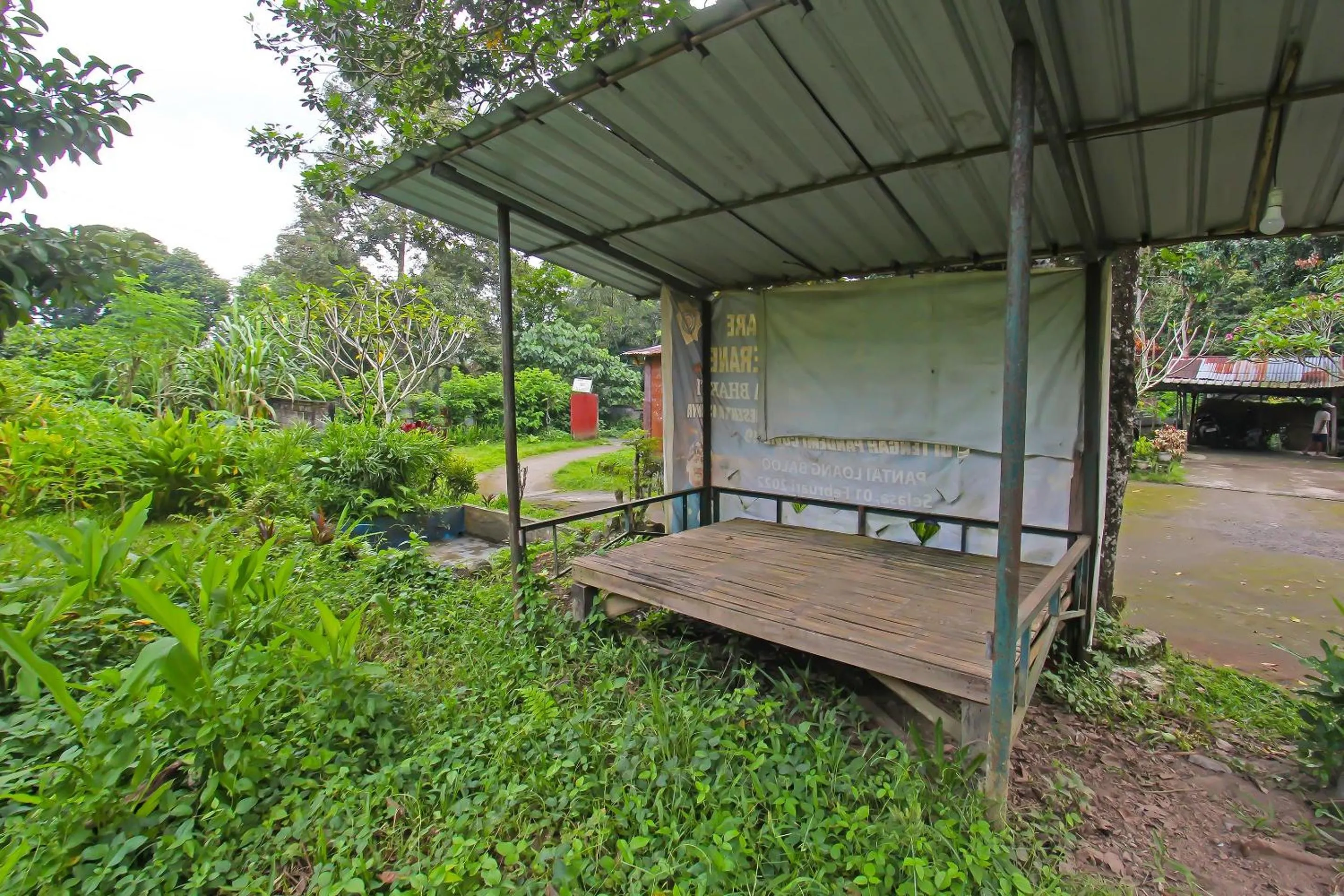 Lobby or reception in Hotel O Jati Homestay Near Taman Suranadi