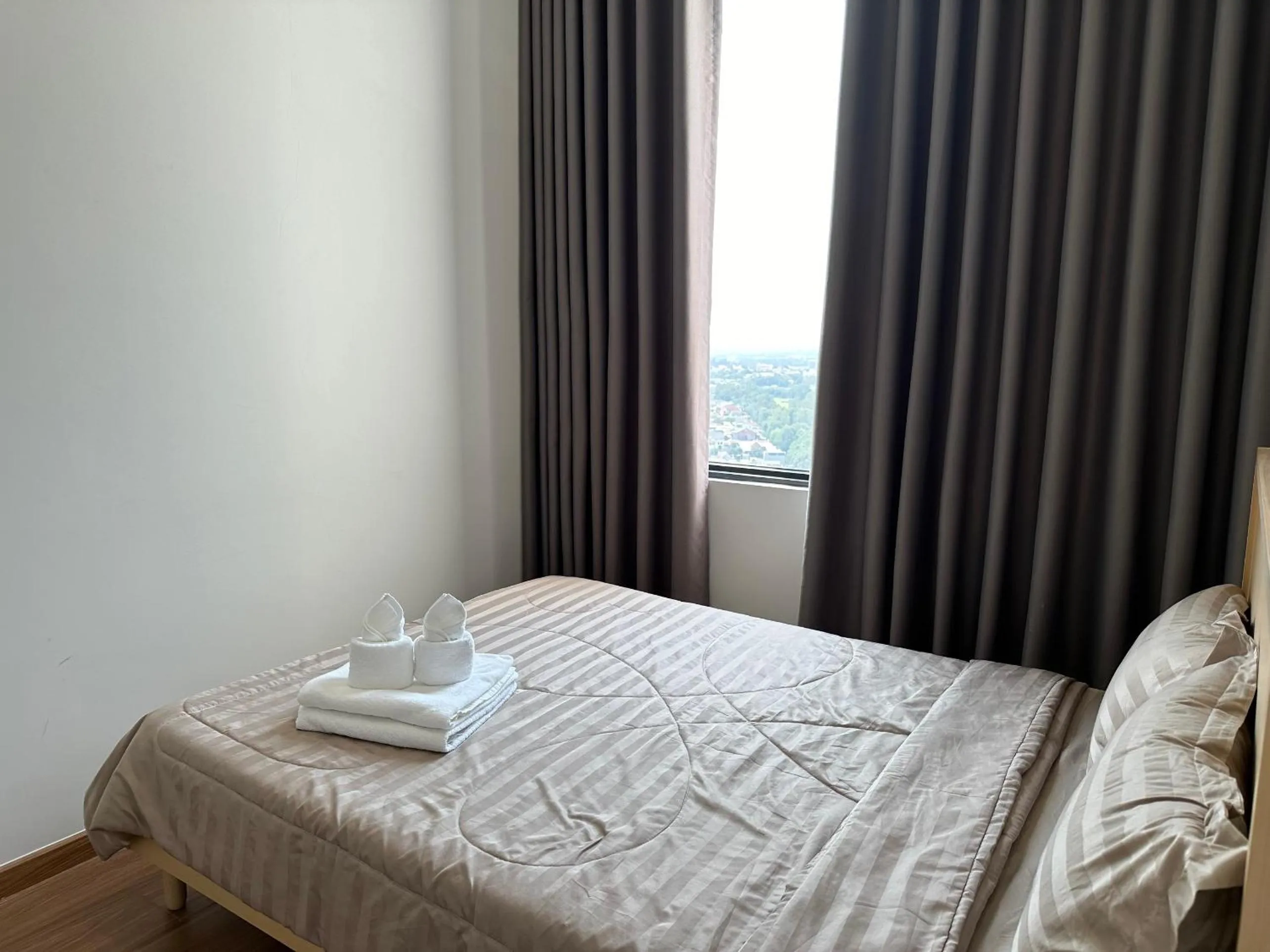 Bedroom, Bed in The Emerald Golf View