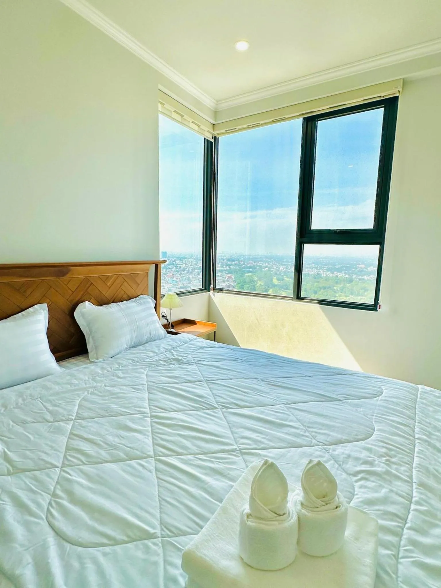 Bedroom, Bed in The Emerald Golf View