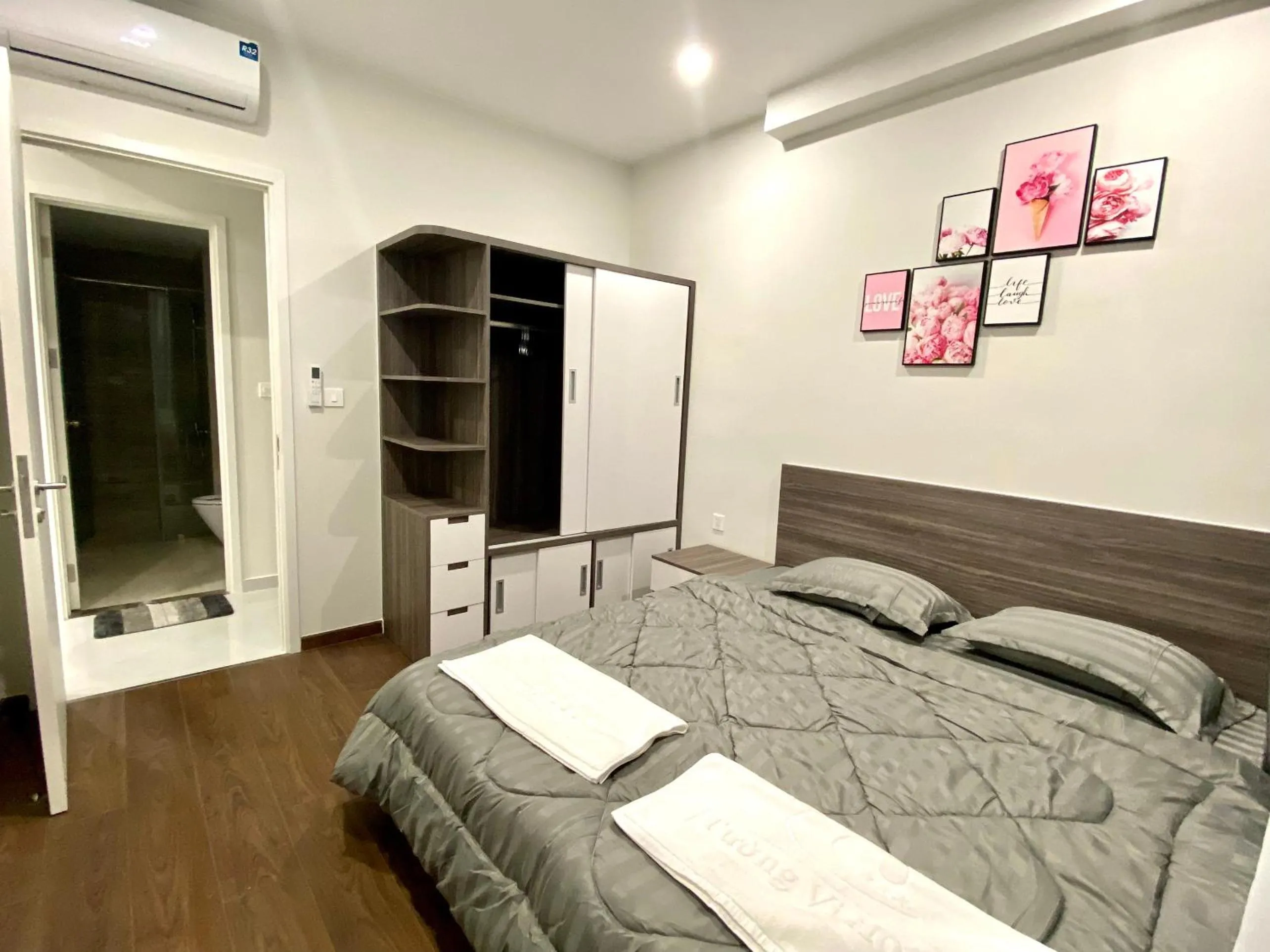 Bedroom, Bed in The Emerald Golf View