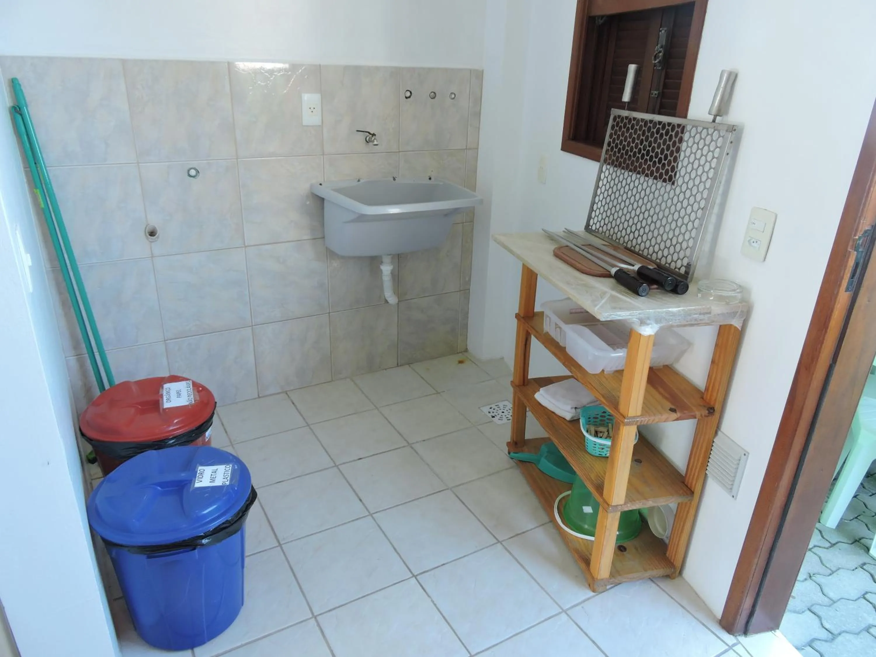 Area and facilities in Castelo da Ilha