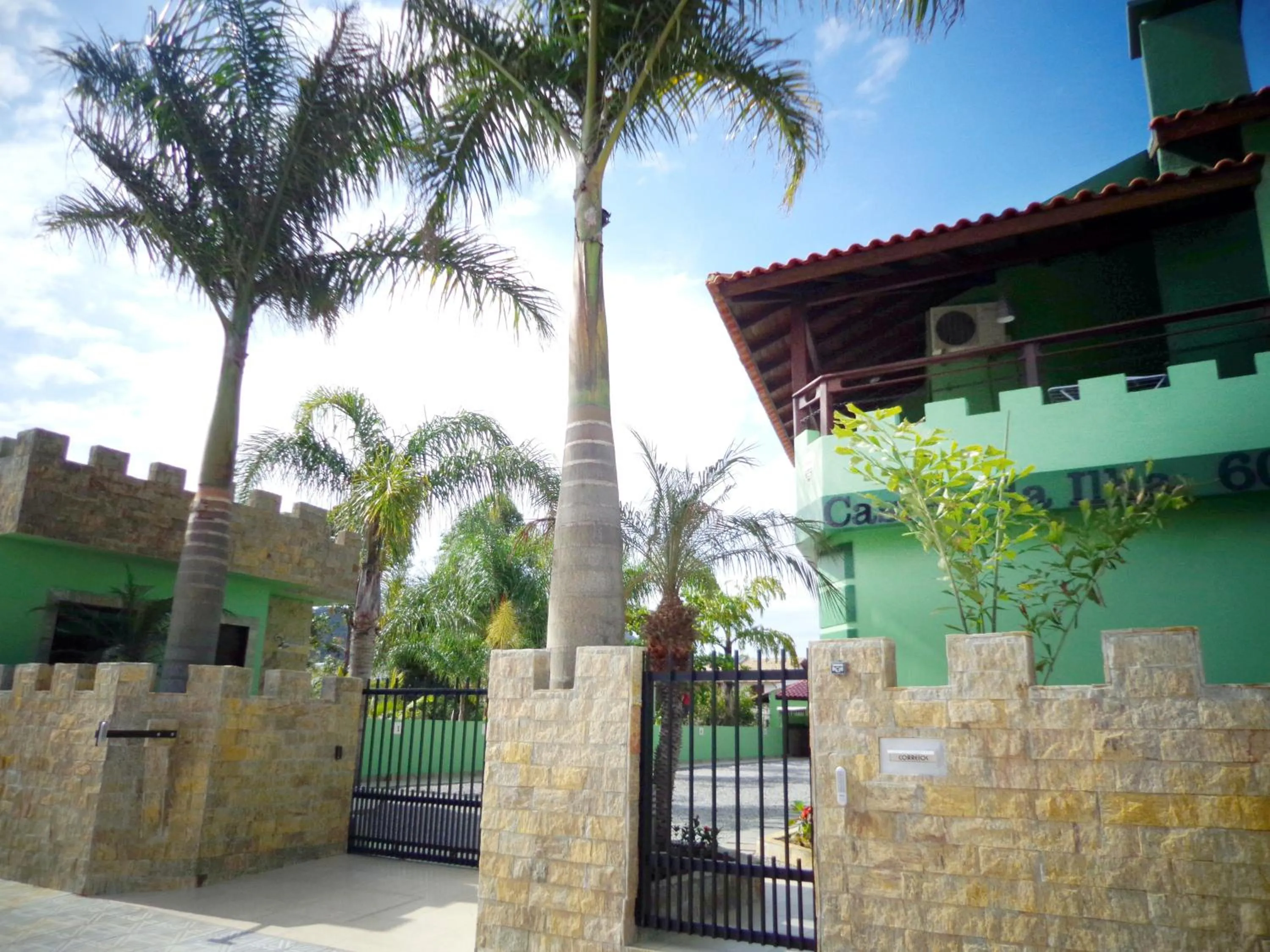 Facade/entrance in Castelo da Ilha