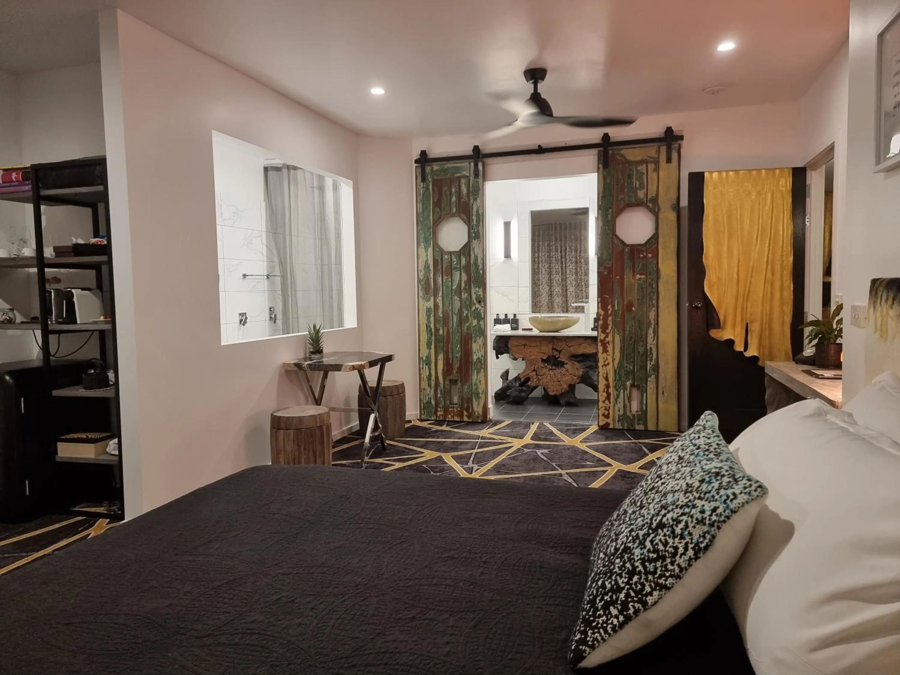 Bedroom, Bed in Circa 1928