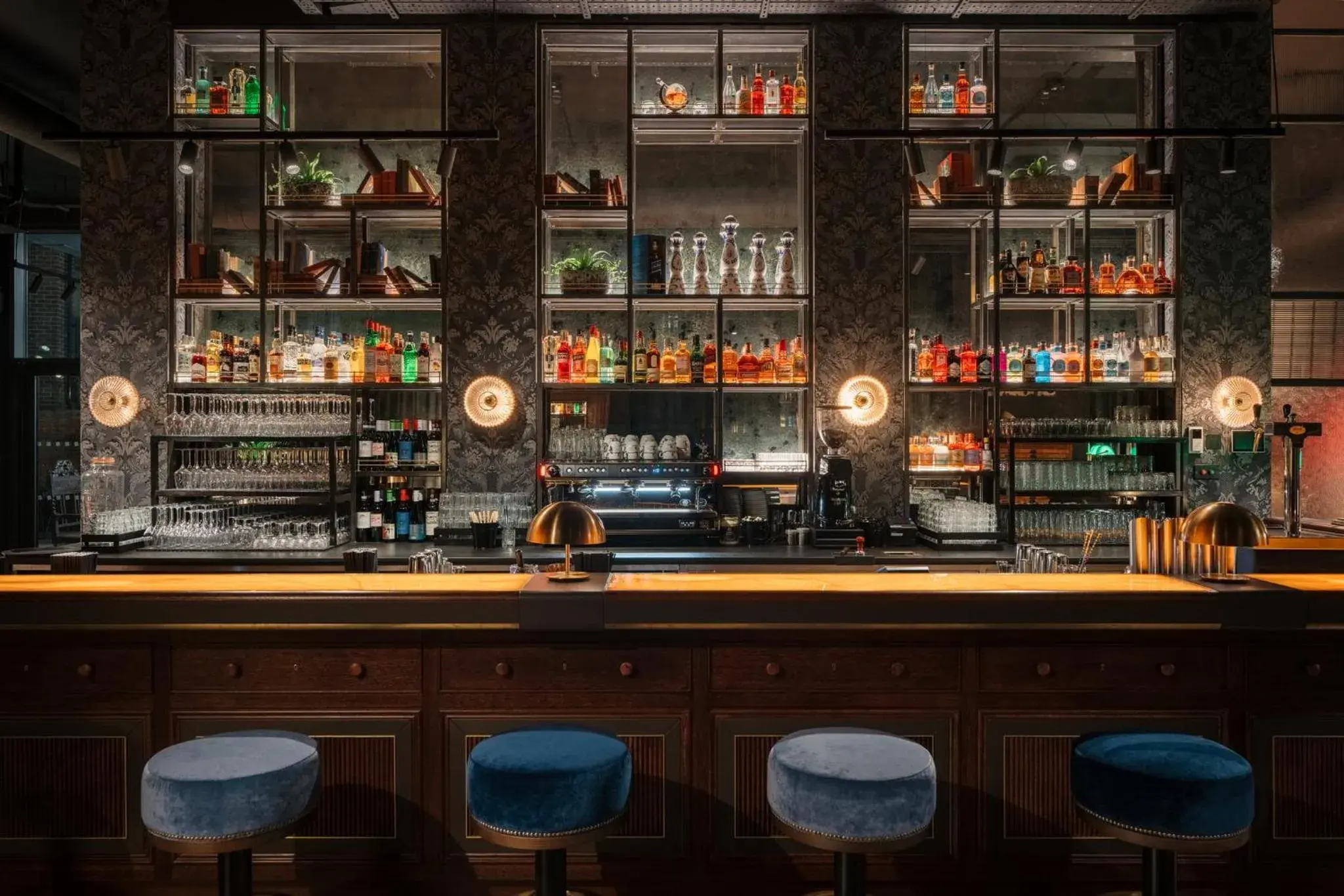 Lounge or bar in Ruby Stella Hotel London Lounge or bar in Ruby Stella Hotel London