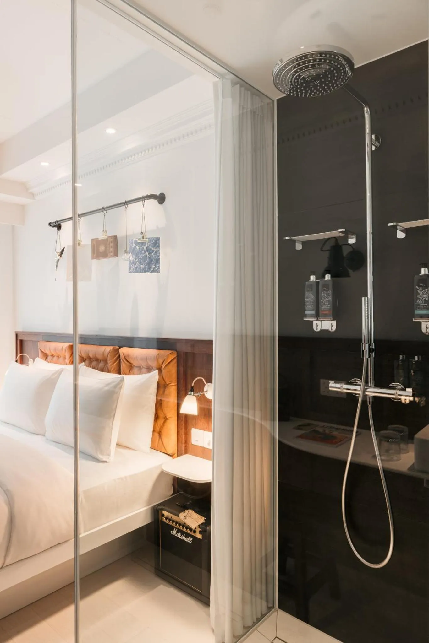 Bathroom, Bed in Ruby Stella Hotel London