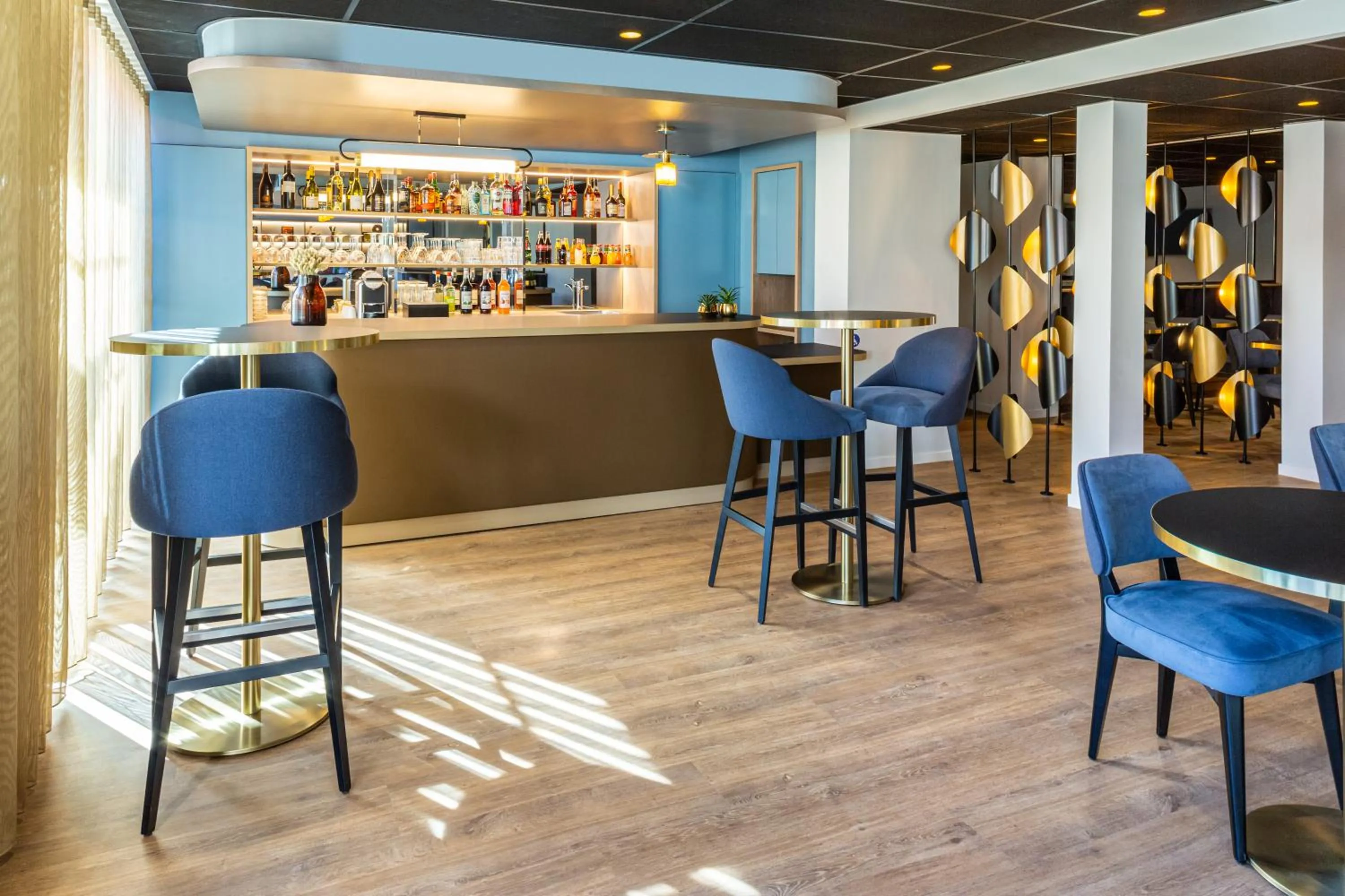 Restaurant/places to eat in Mercure Toulouse Aeroport Blagnac