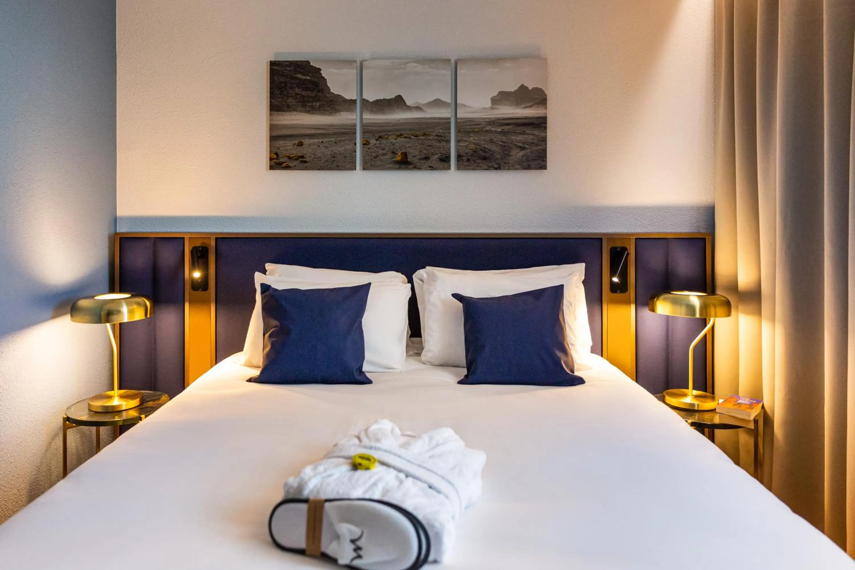 Bed in Mercure Toulouse Aeroport Blagnac