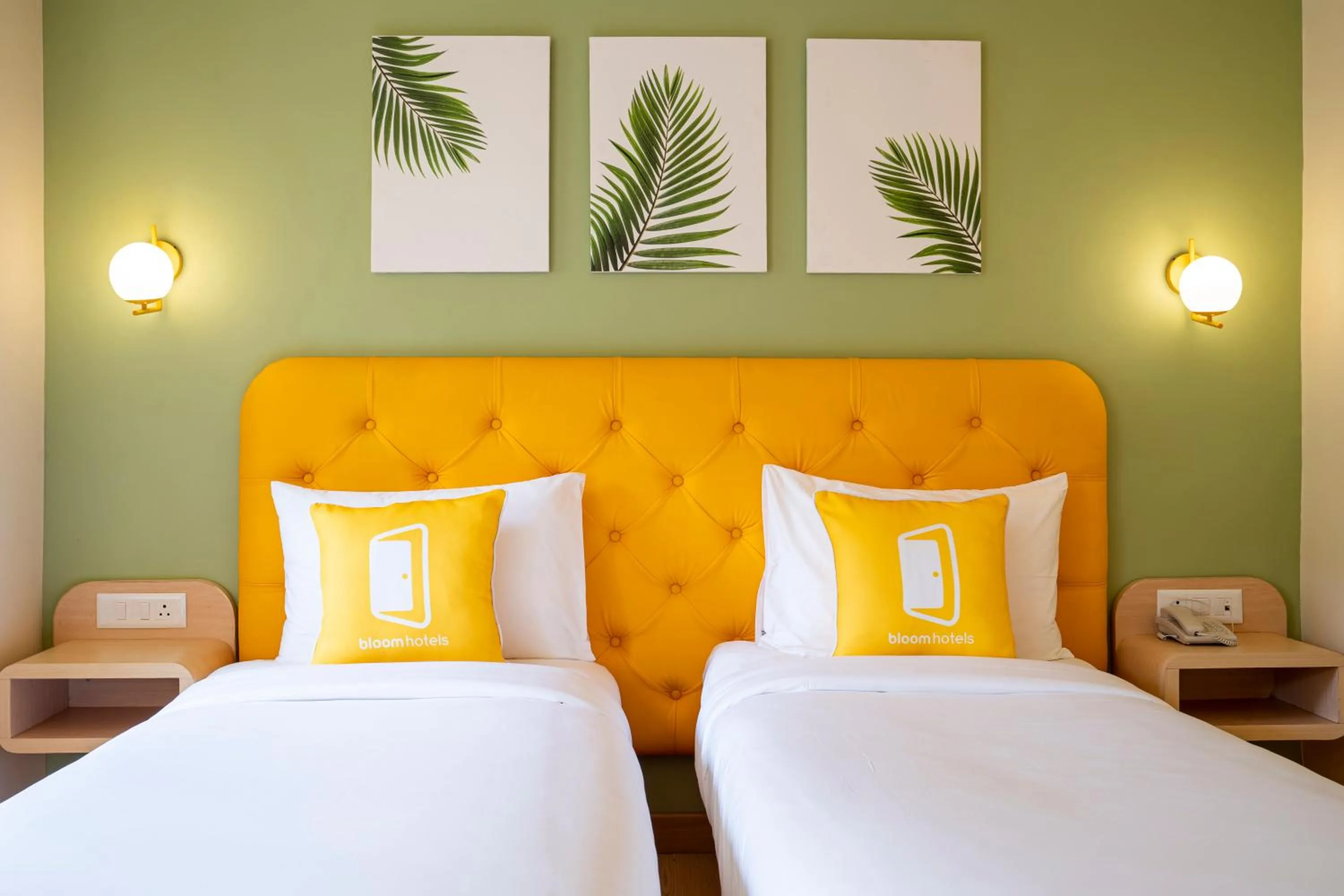 Bedroom, Bed in Bloom Hotel - Sector 19