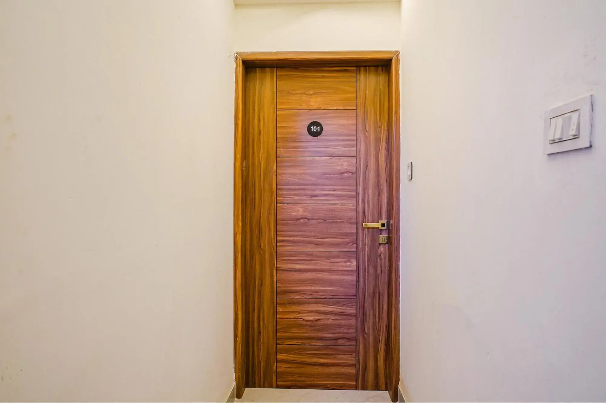 Lobby or reception in FabHotel Crystal Inn - Nr Suvarndeep Chowk Lobby or reception in FabHotel Crystal Inn - Nr Suvarndeep Chowk