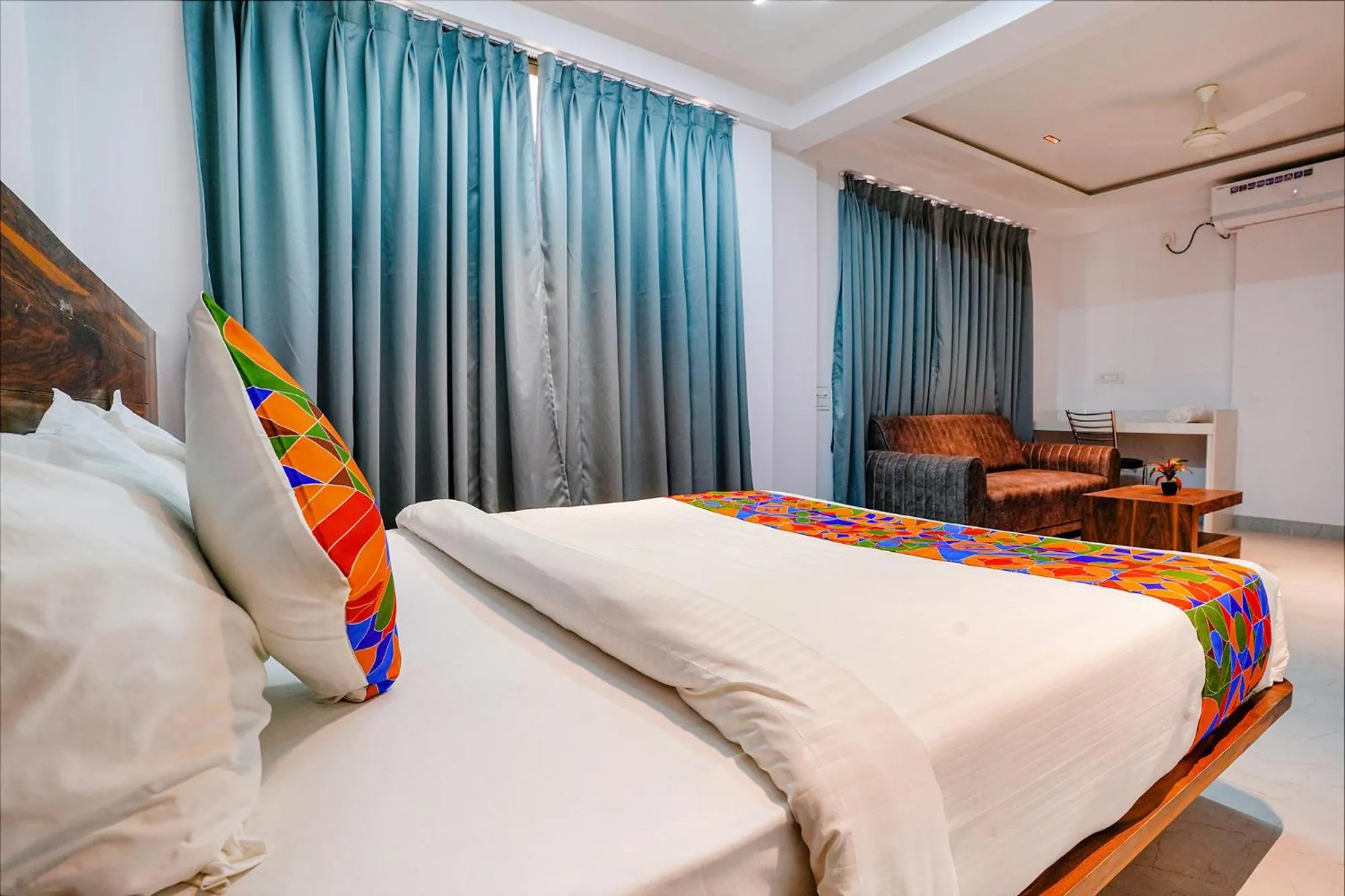 Photo of the whole room, Bed in FabHotel Crystal Inn - Nr Suvarndeep Chowk