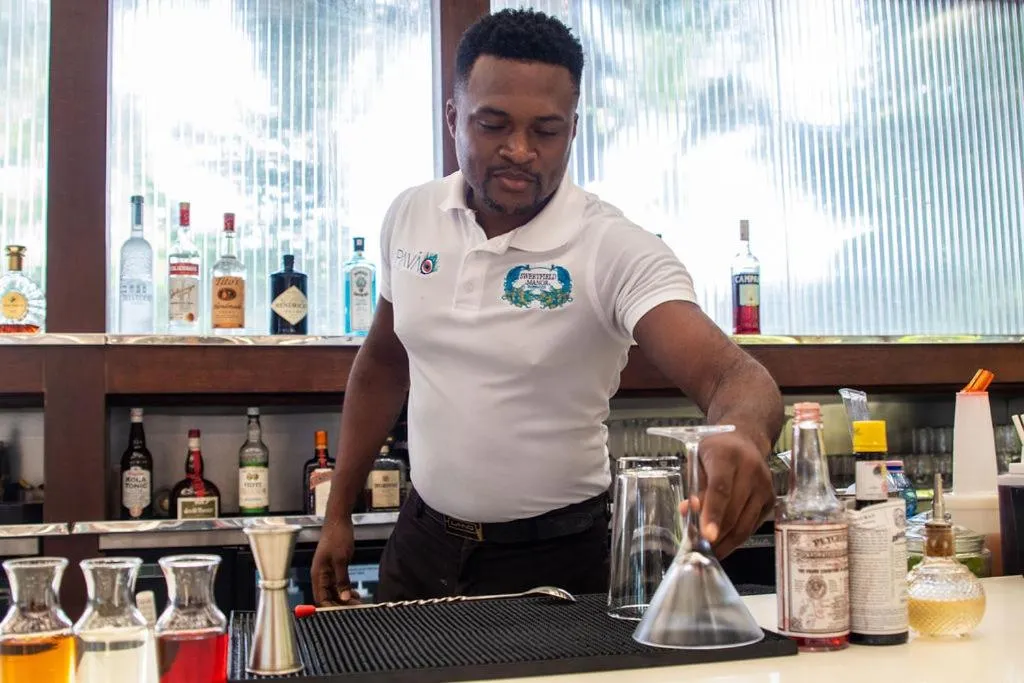 Restaurant/places to eat in Sweetfield Manor