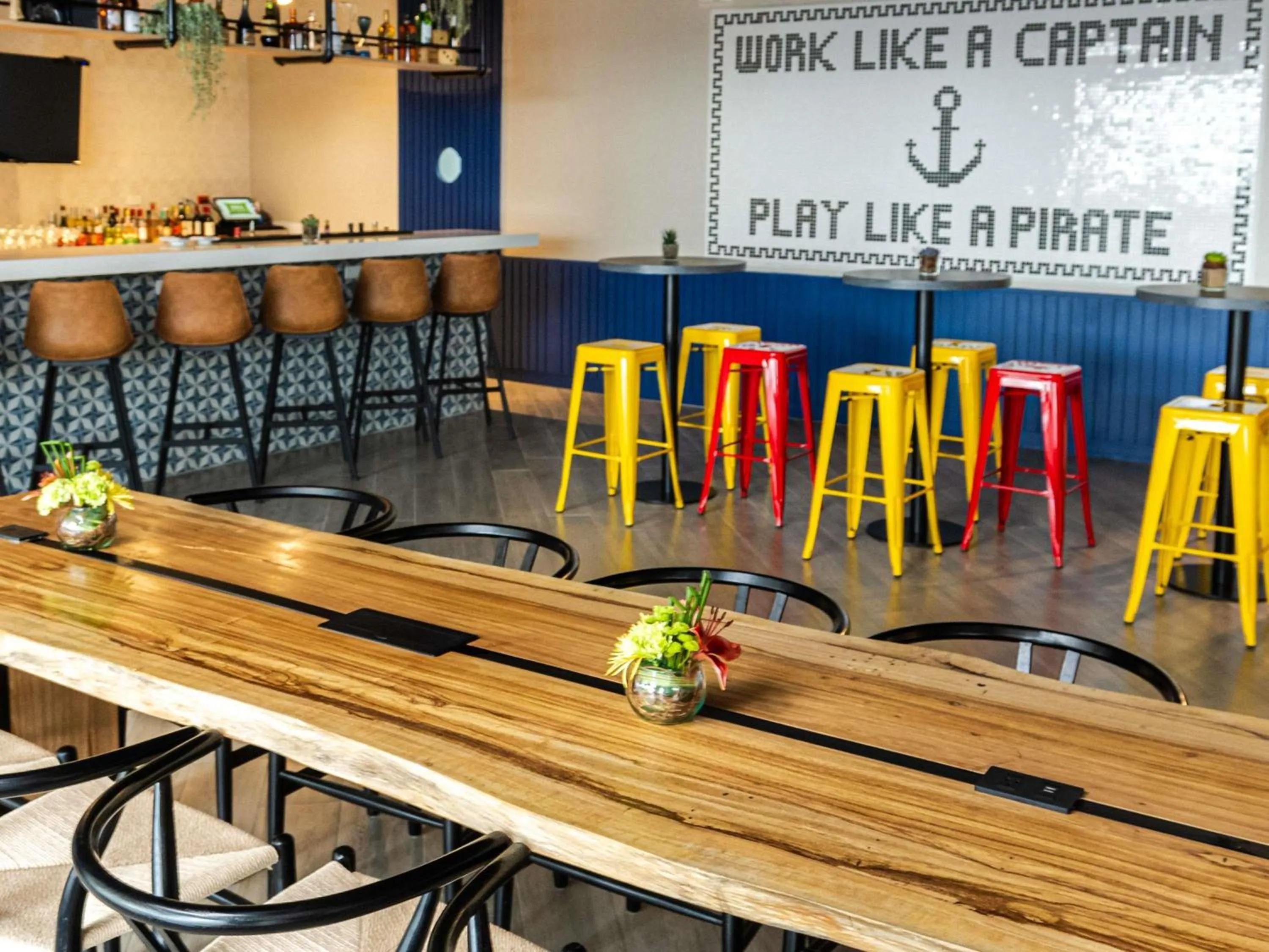 Lounge or bar in Ibis Styles El Malecon Guayaquil