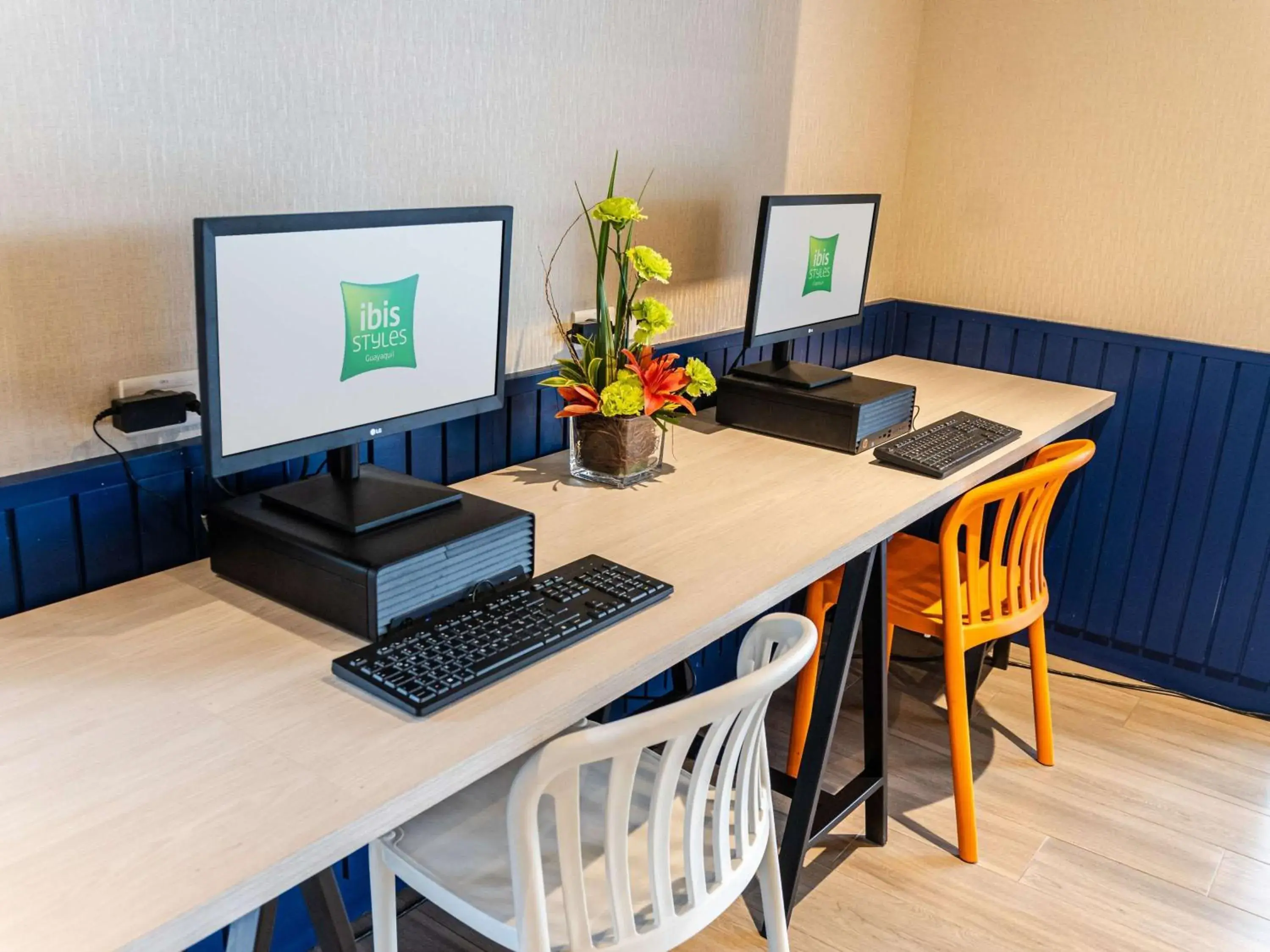 Property building in Ibis Styles El Malecon Guayaquil Property building in Ibis Styles El Malecon Guayaquil