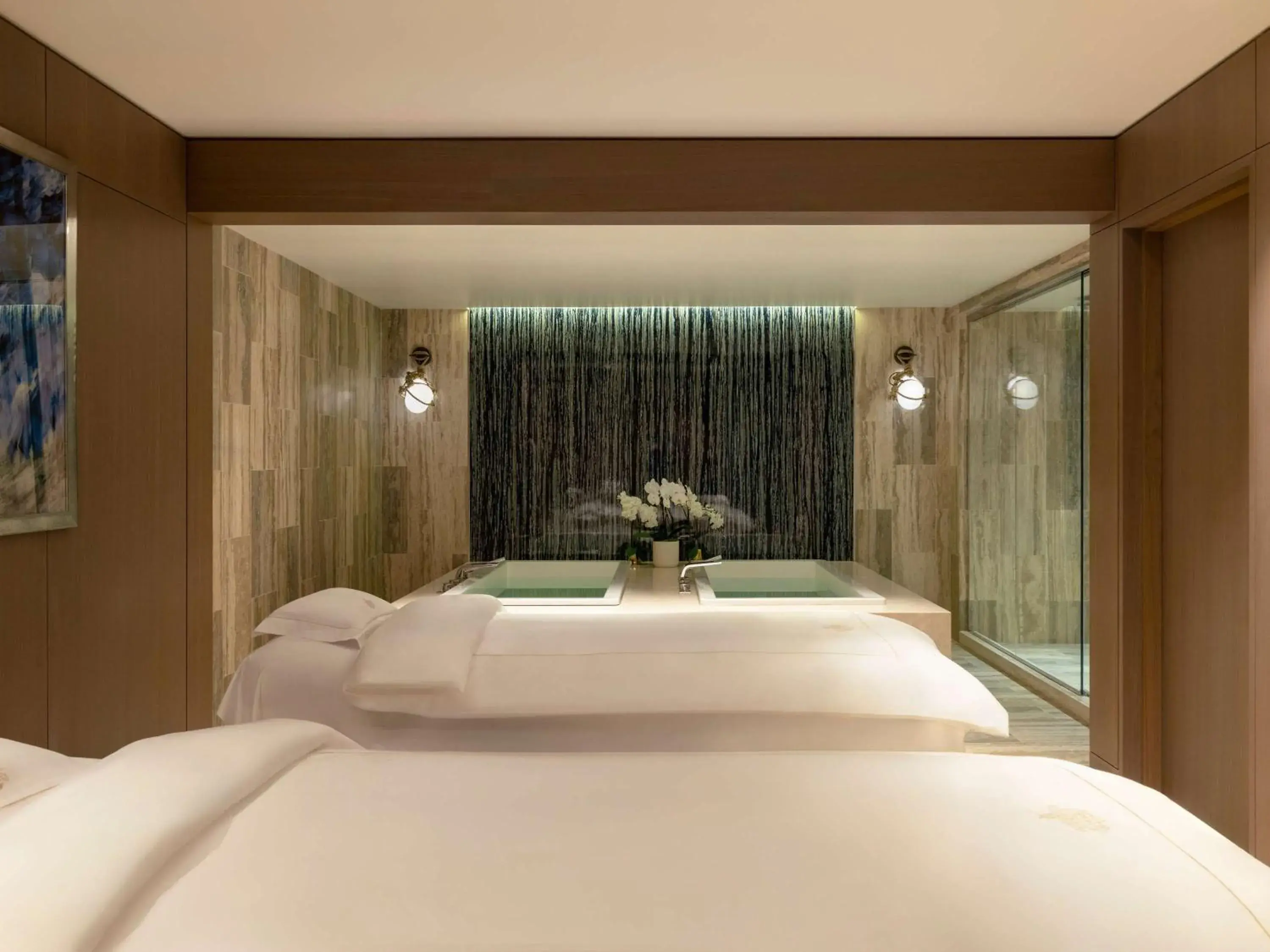 Spa and wellness centre/facilities, Bed in Raffles Boston Spa and wellness centre/facilities, Bed in Raffles Boston