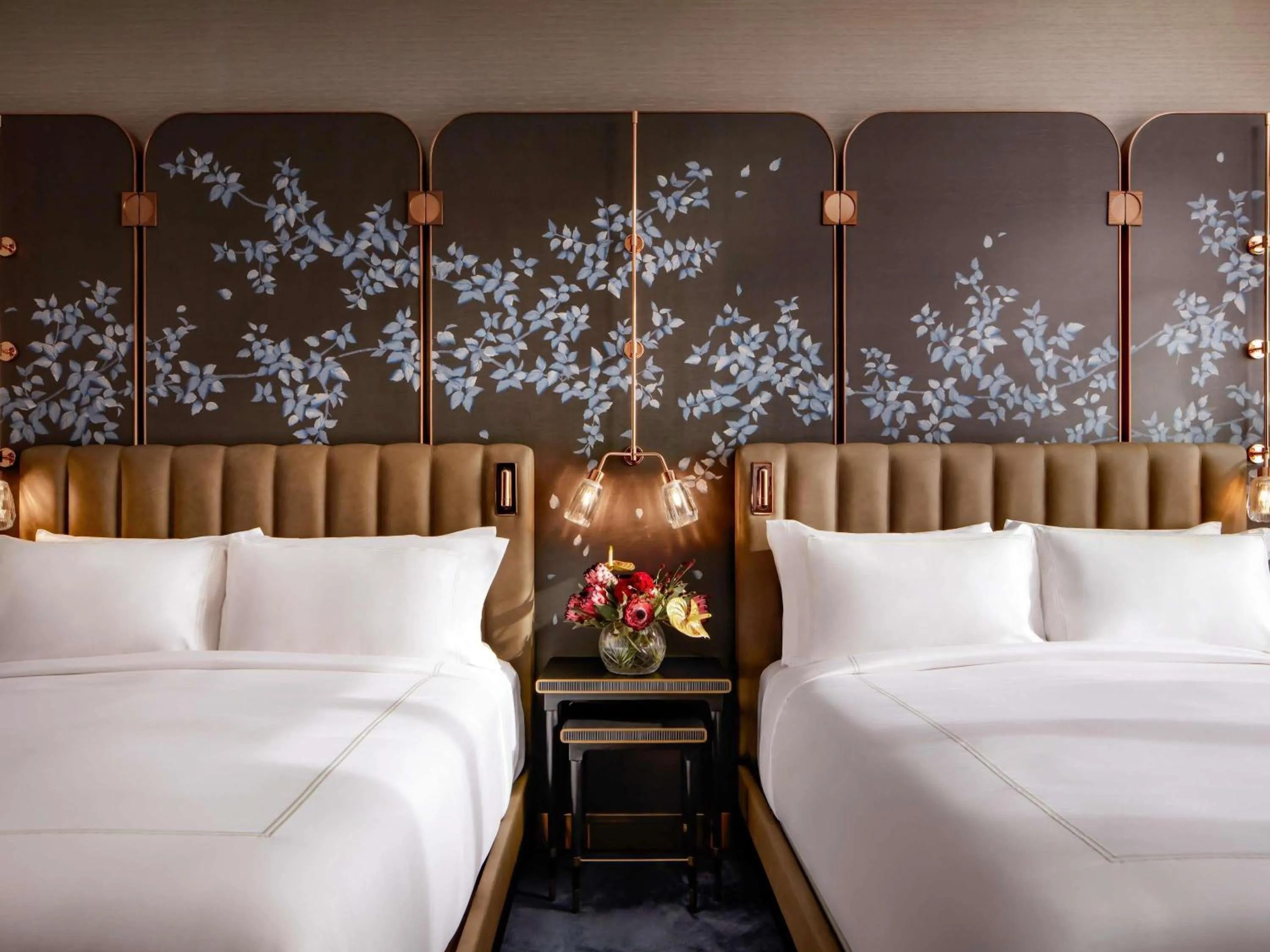 Bedroom, Bed in Raffles Boston