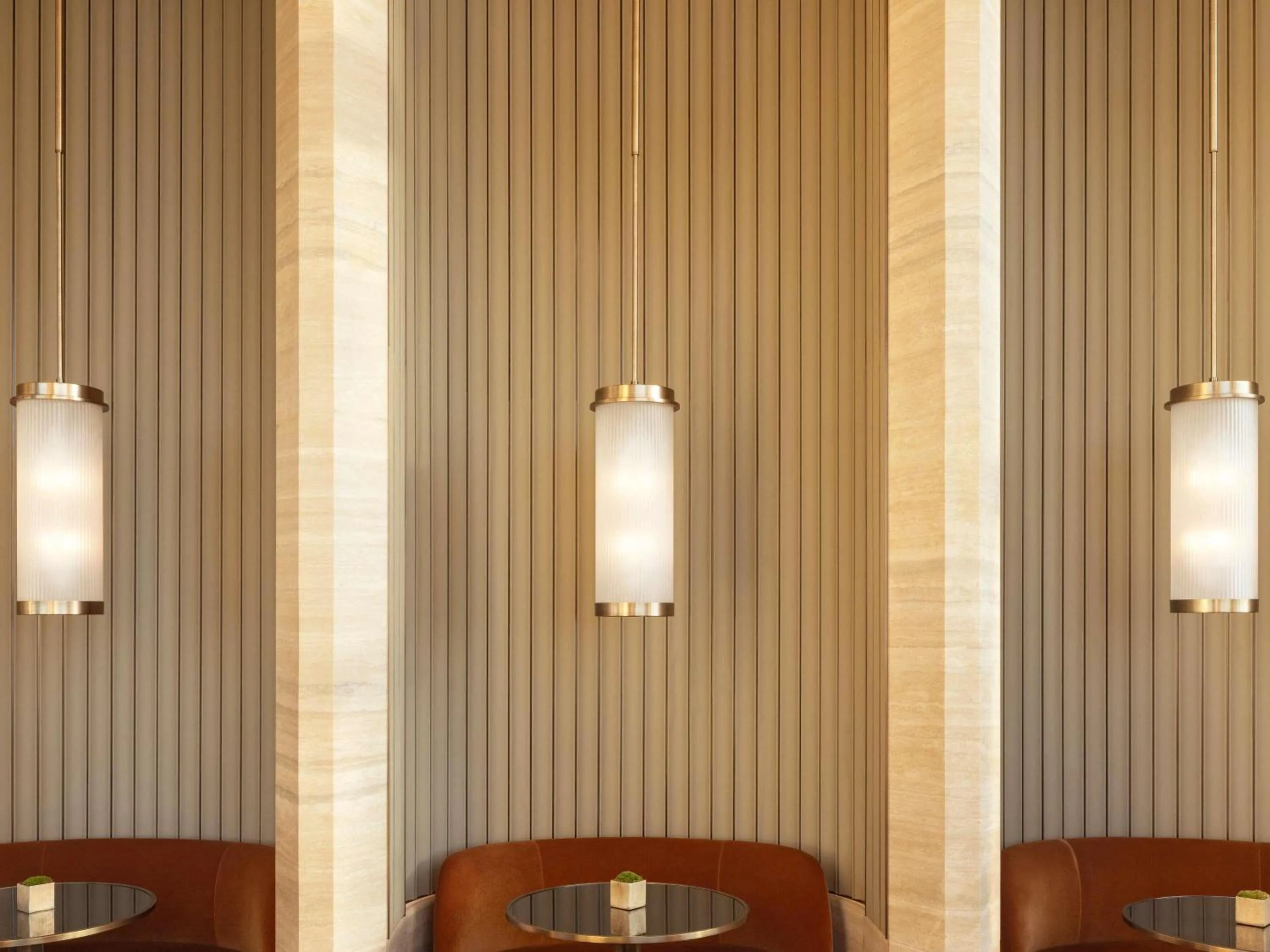 Restaurant/places to eat in Raffles Boston