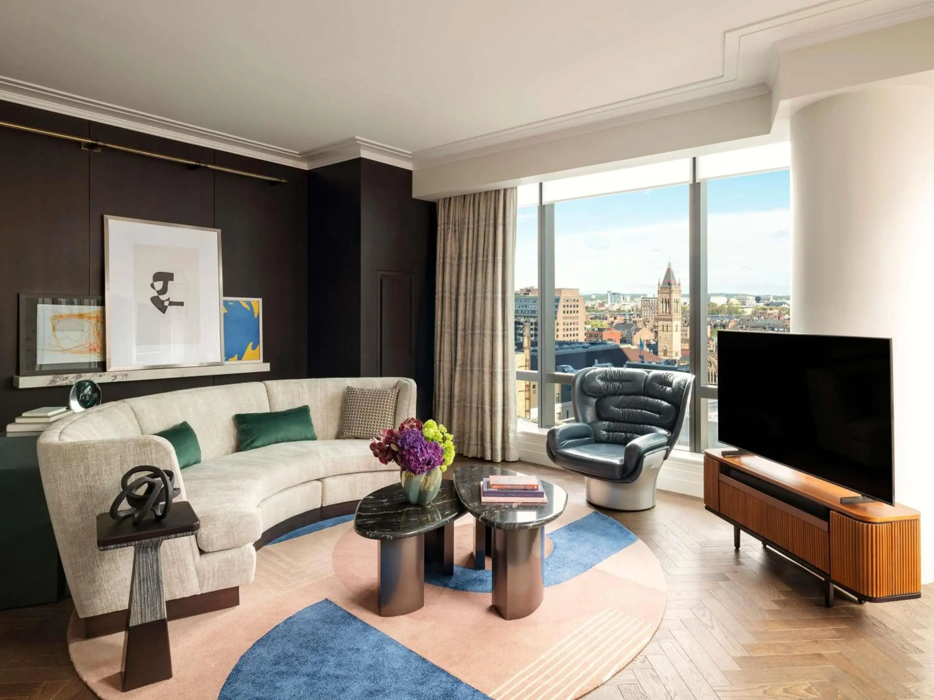 Bedroom in Raffles Boston Bedroom in Raffles Boston