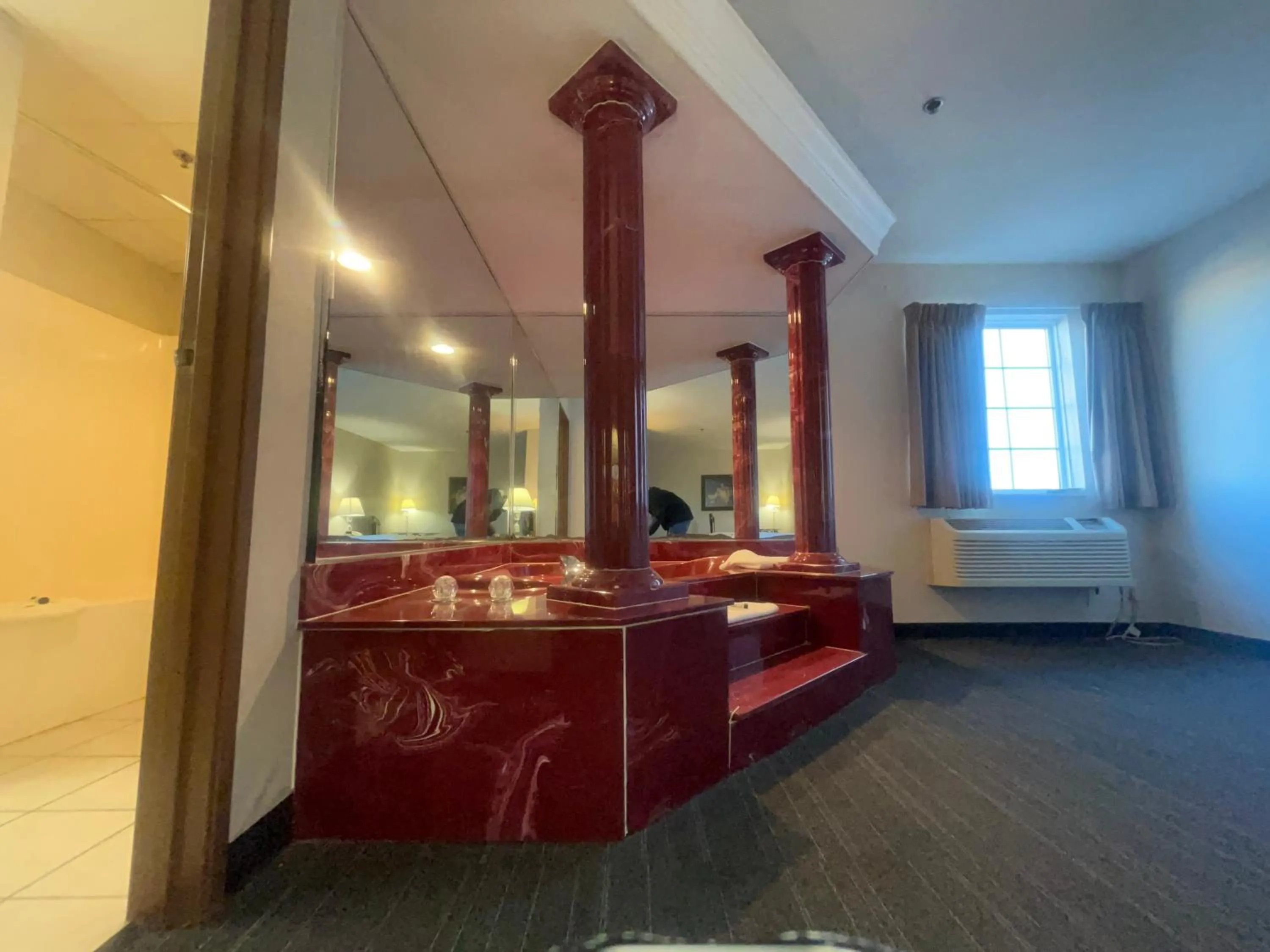 Area and facilities in Osage Village Inn Near Lake Ozarks US 54